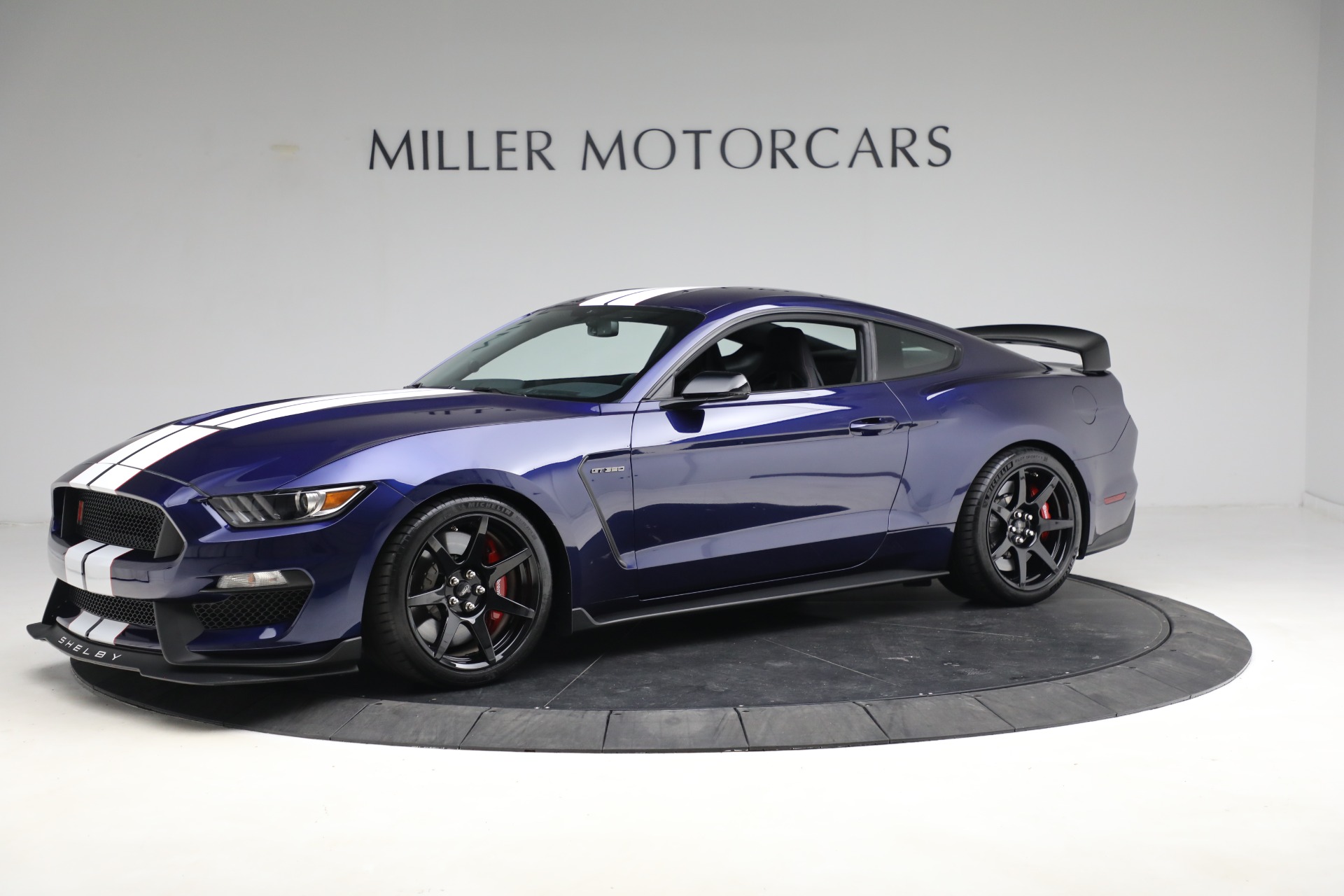 Used-2019-Ford-Mustang-Shelby-GT350R