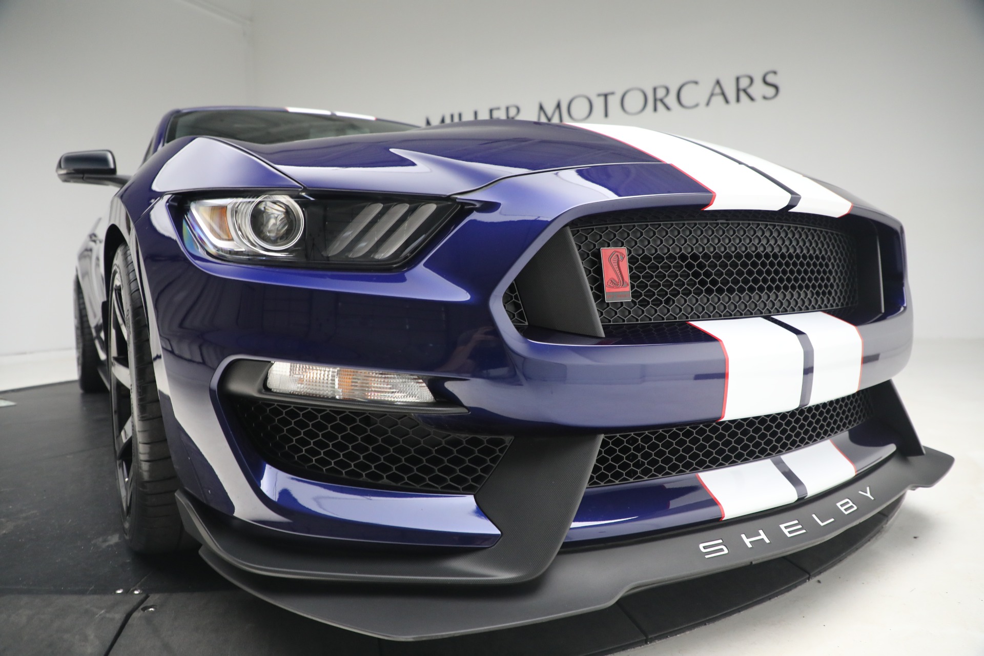 Used-2019-Ford-Mustang-Shelby-GT350R