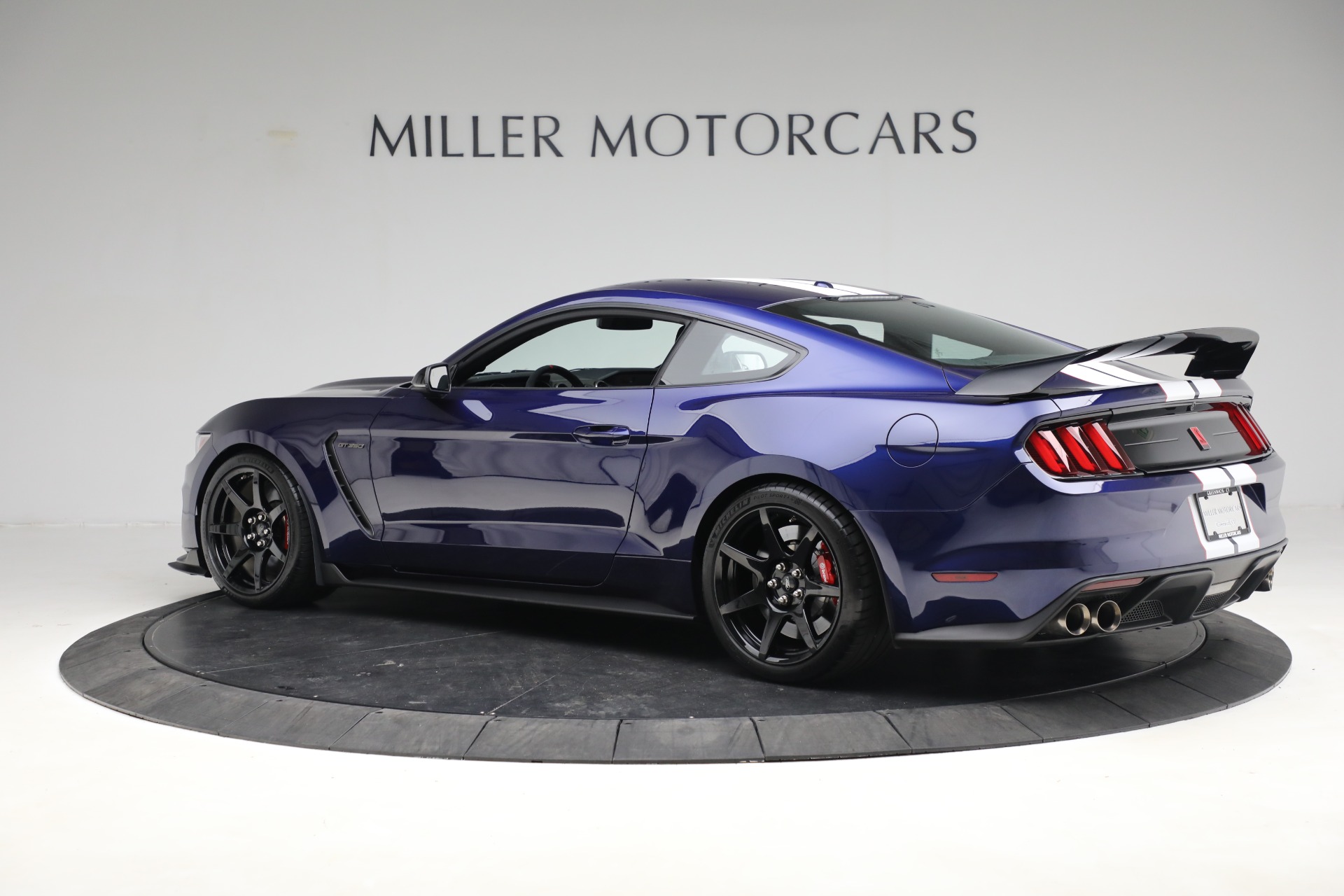 Used-2019-Ford-Mustang-Shelby-GT350R