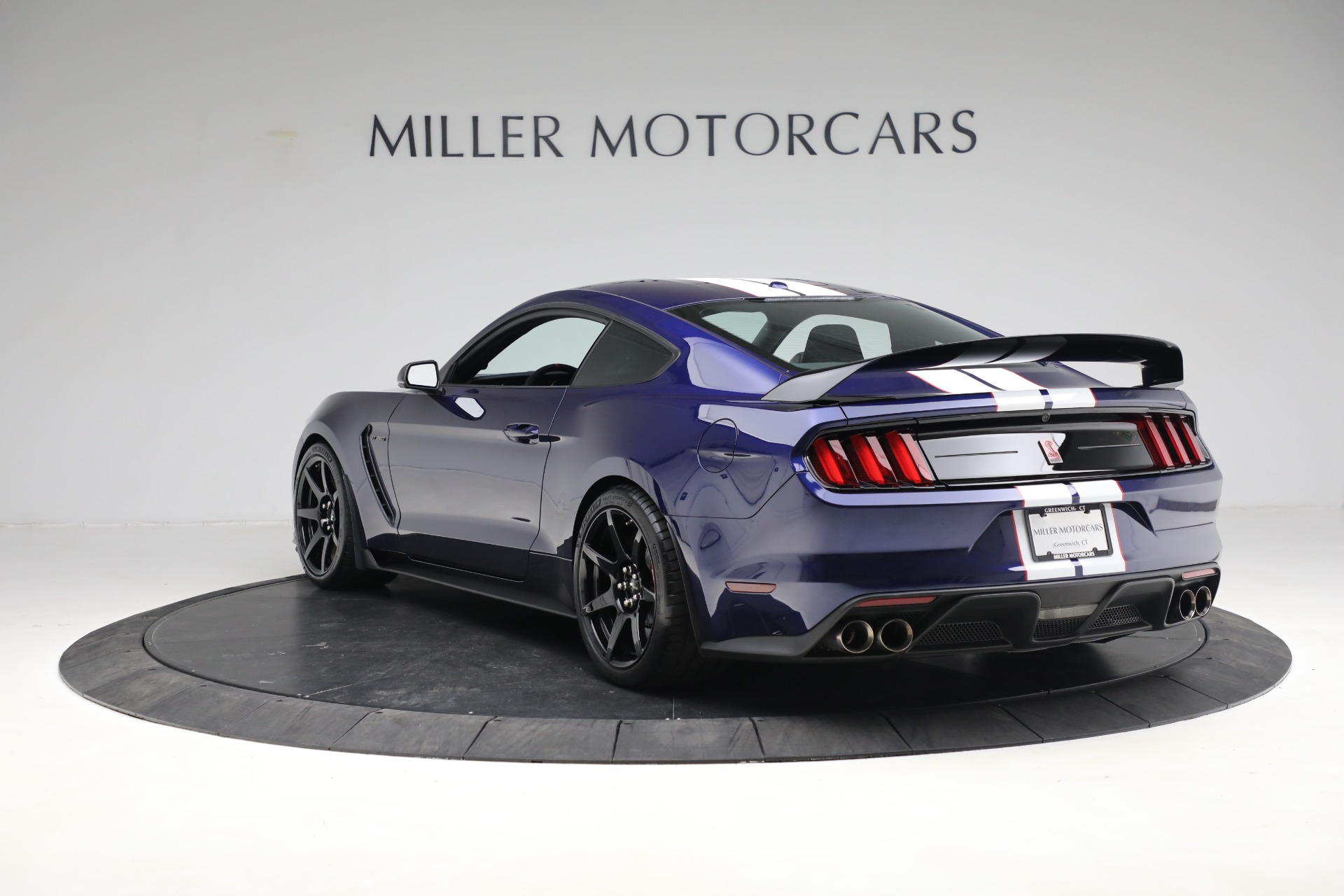 Used-2019-Ford-Mustang-Shelby-GT350R