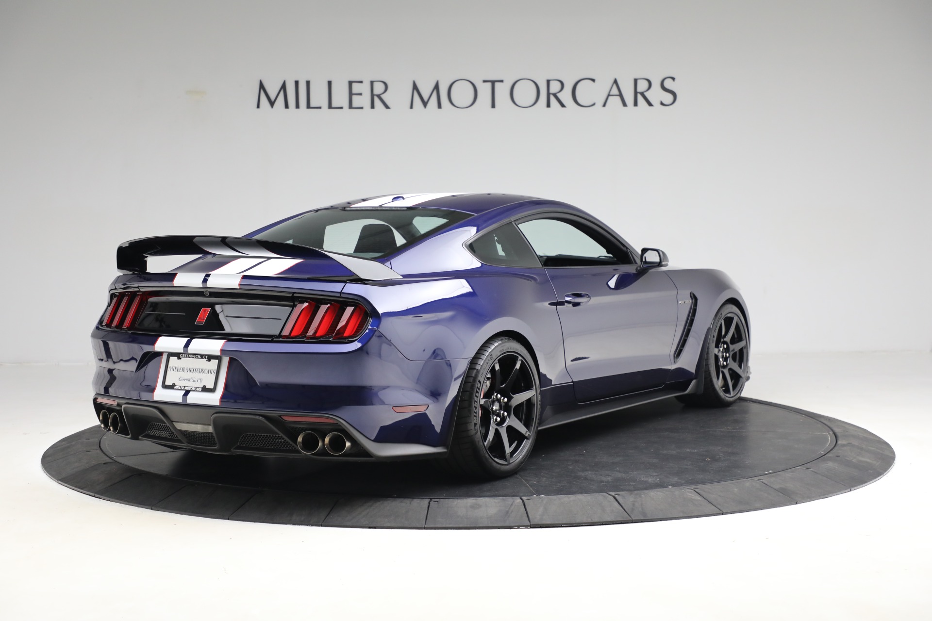 Used-2019-Ford-Mustang-Shelby-GT350R
