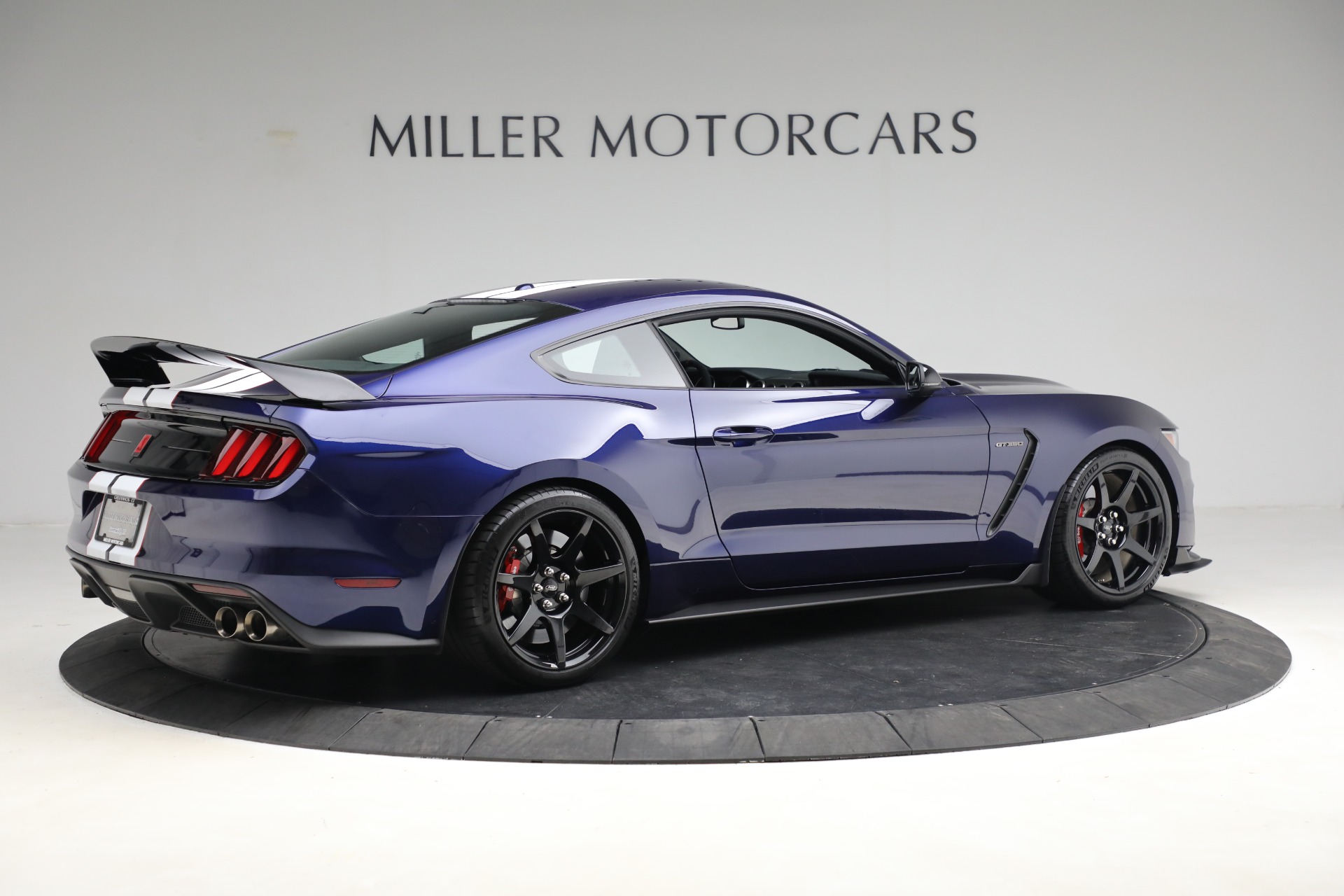 Used-2019-Ford-Mustang-Shelby-GT350R
