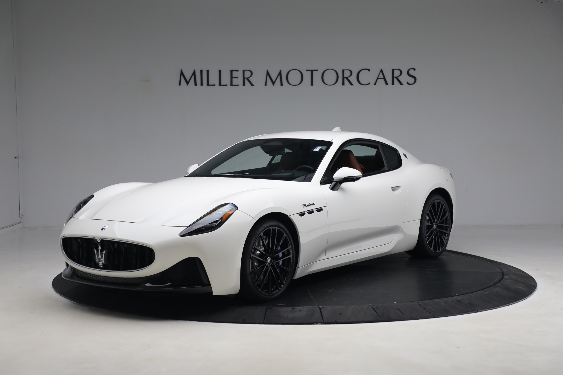 New-2024-Maserati-GranTurismo-Modena