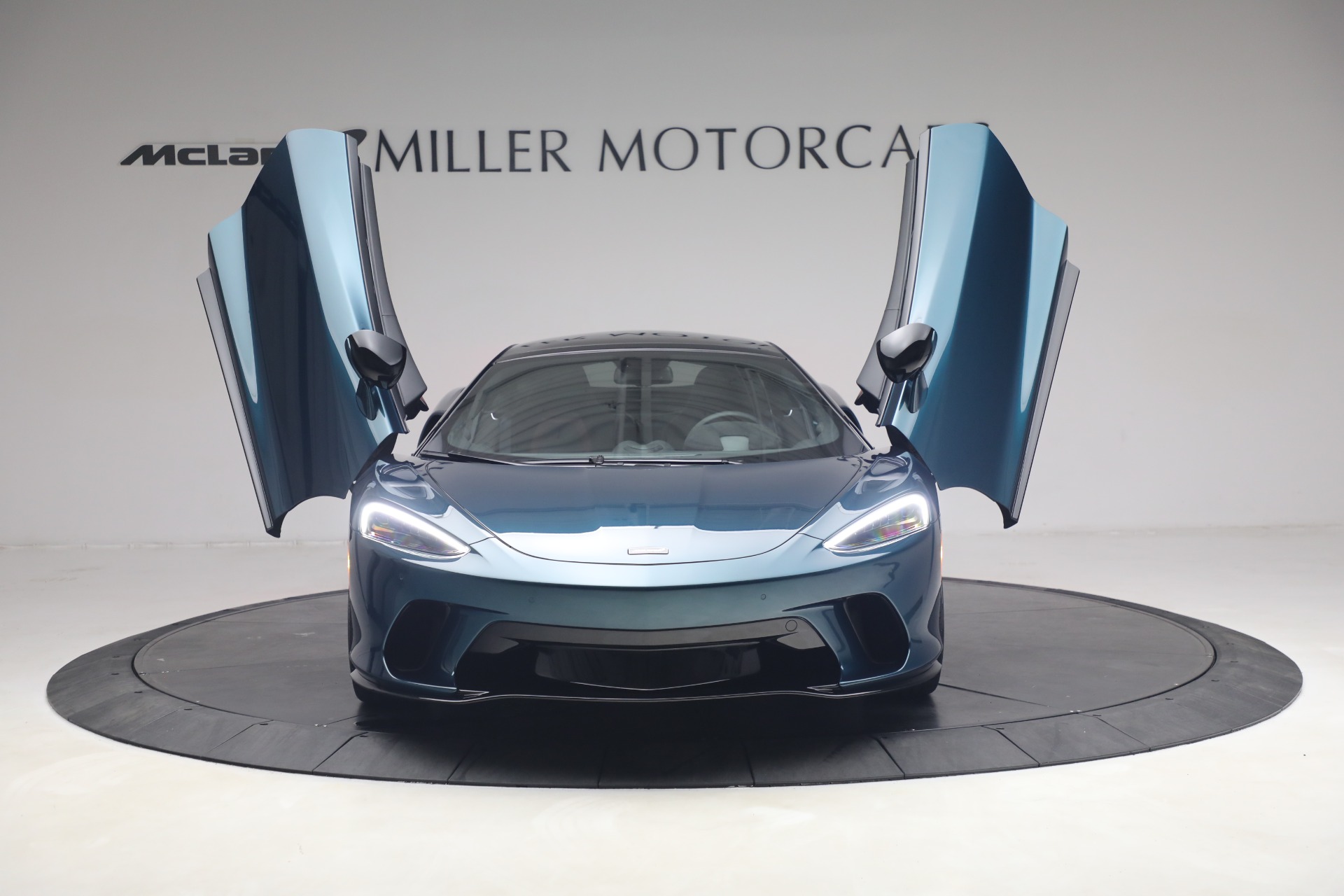 New-2023-McLaren-GT-Pioneer