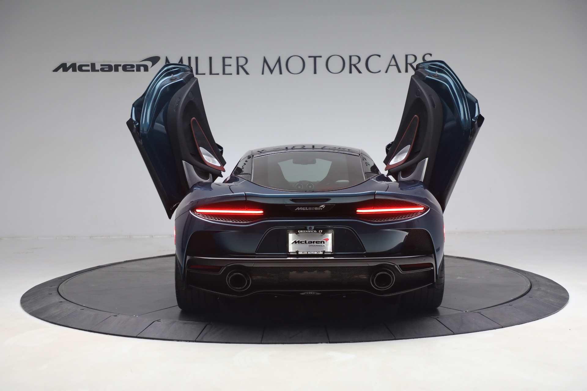 New-2023-McLaren-GT-Pioneer