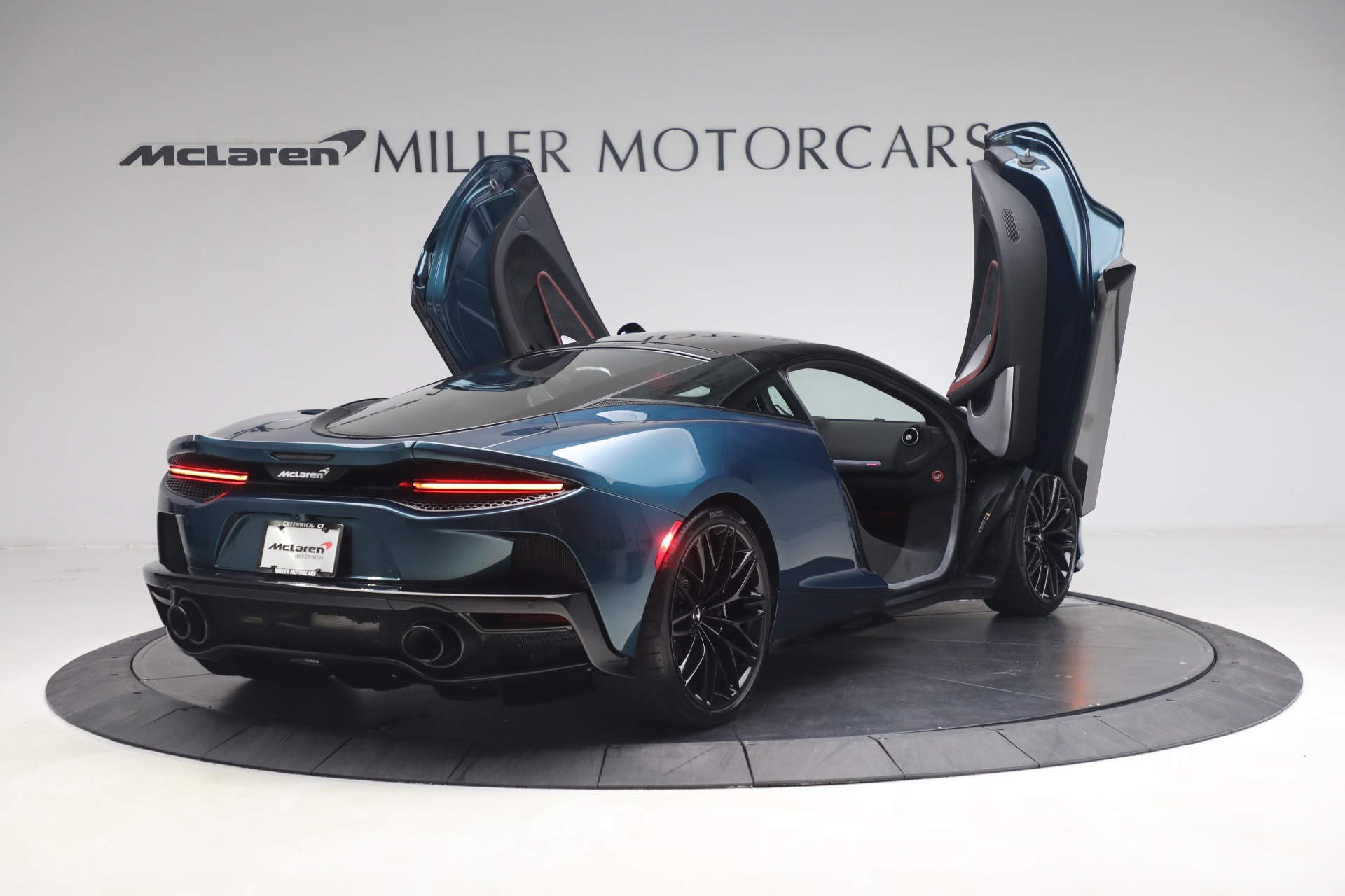 New-2023-McLaren-GT-Pioneer