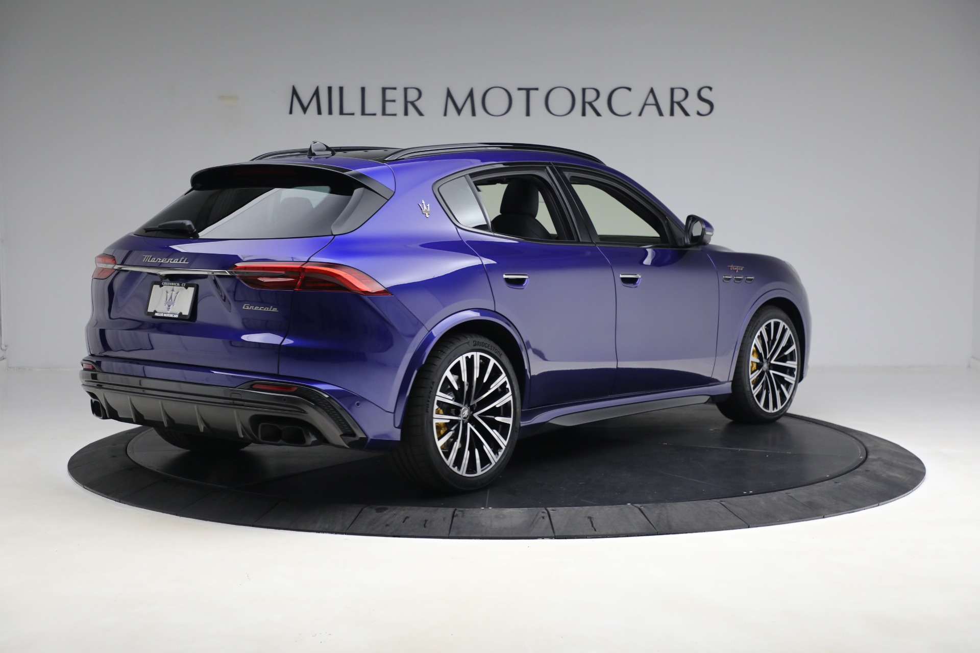 New-2023-Maserati-Grecale-Trofeo