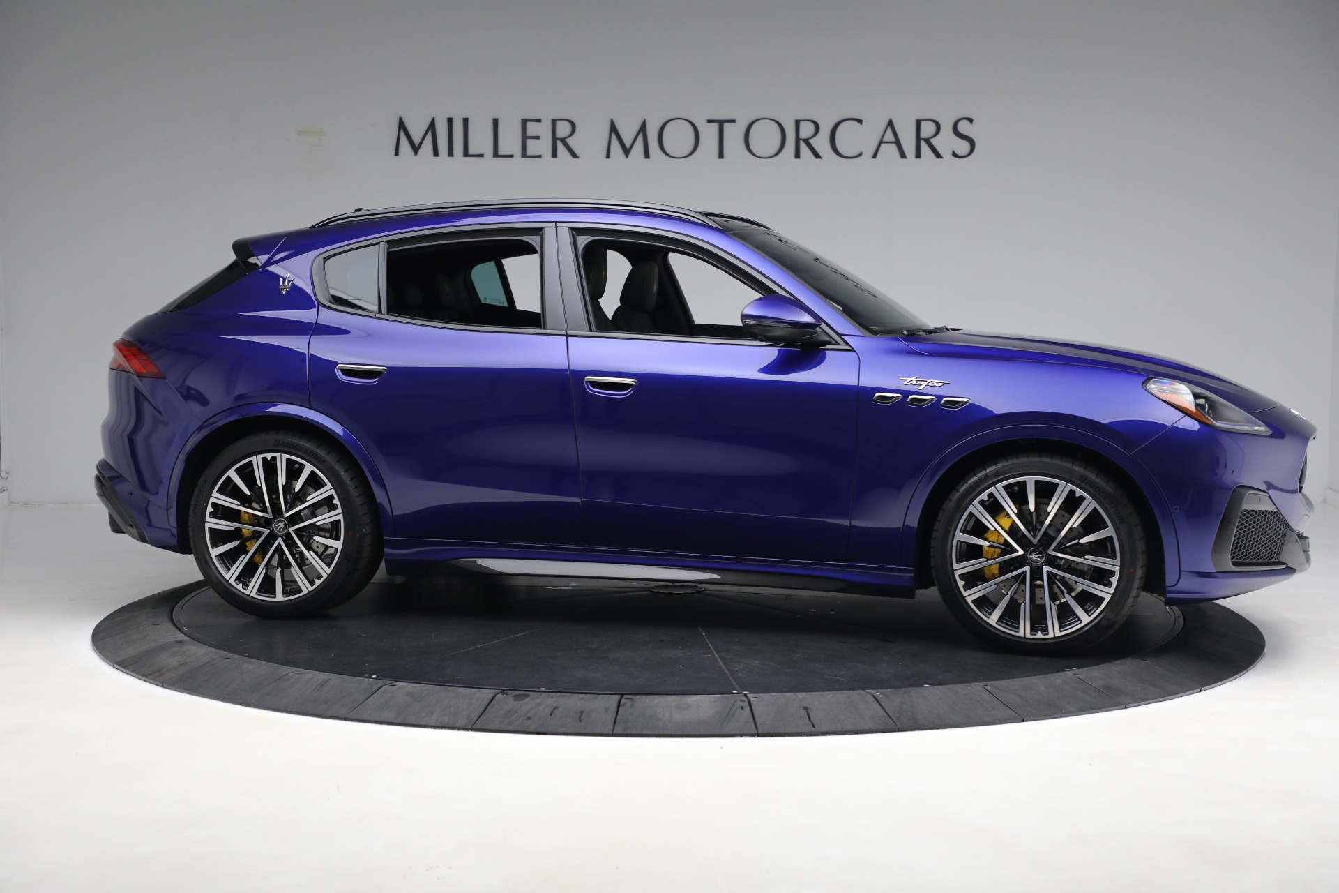 New-2023-Maserati-Grecale-Trofeo