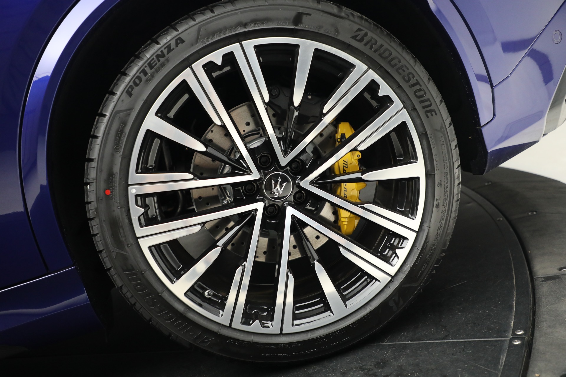 New-2023-Maserati-Grecale-Trofeo