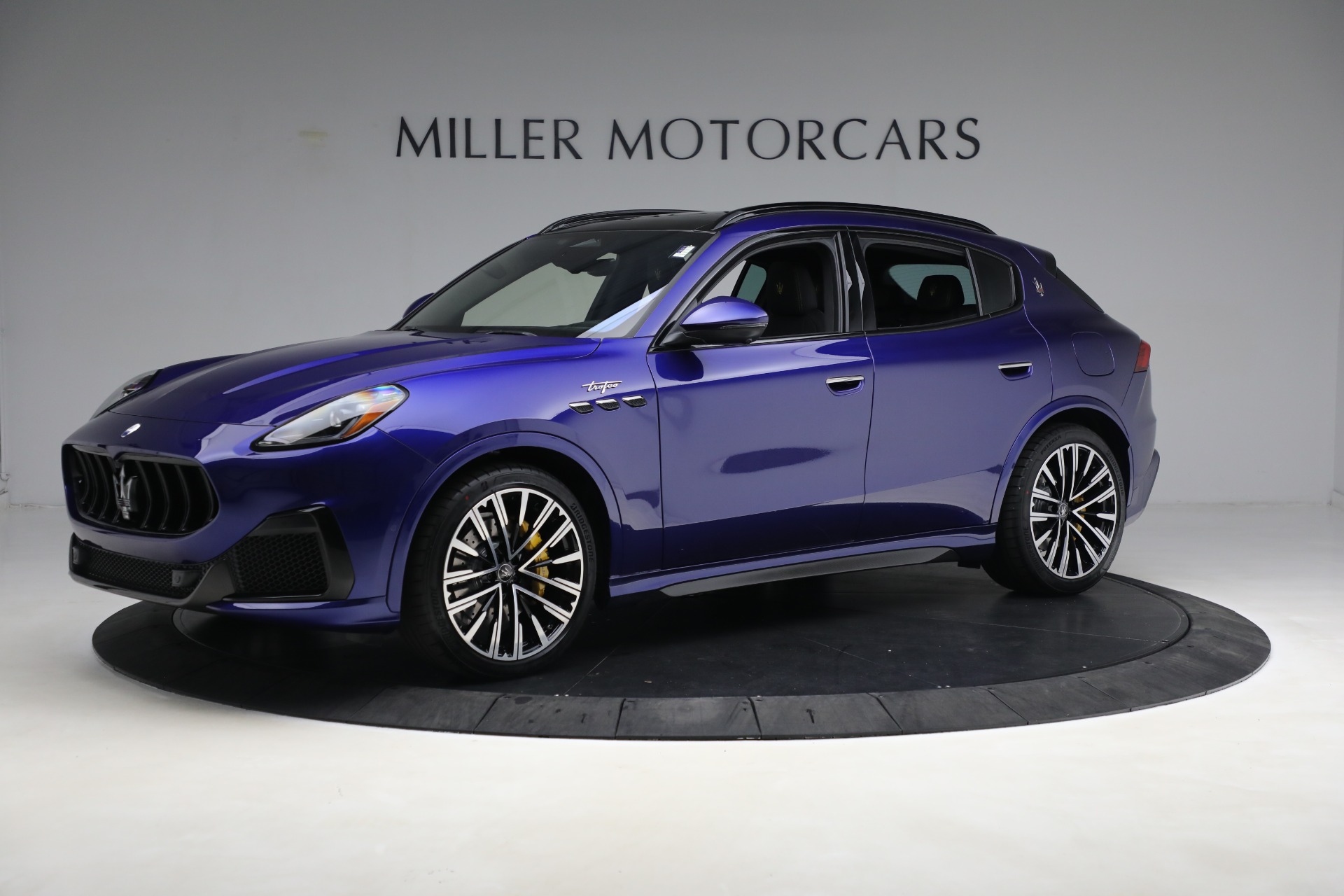 New-2023-Maserati-Grecale-Trofeo