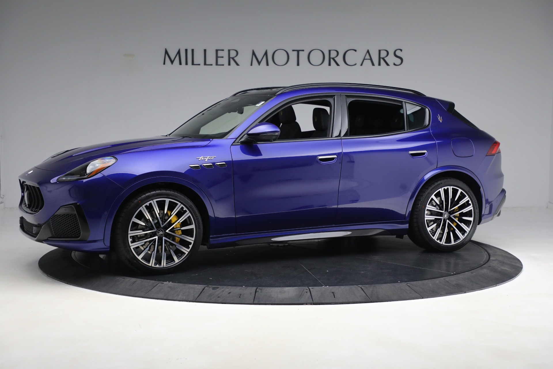 New-2023-Maserati-Grecale-Trofeo