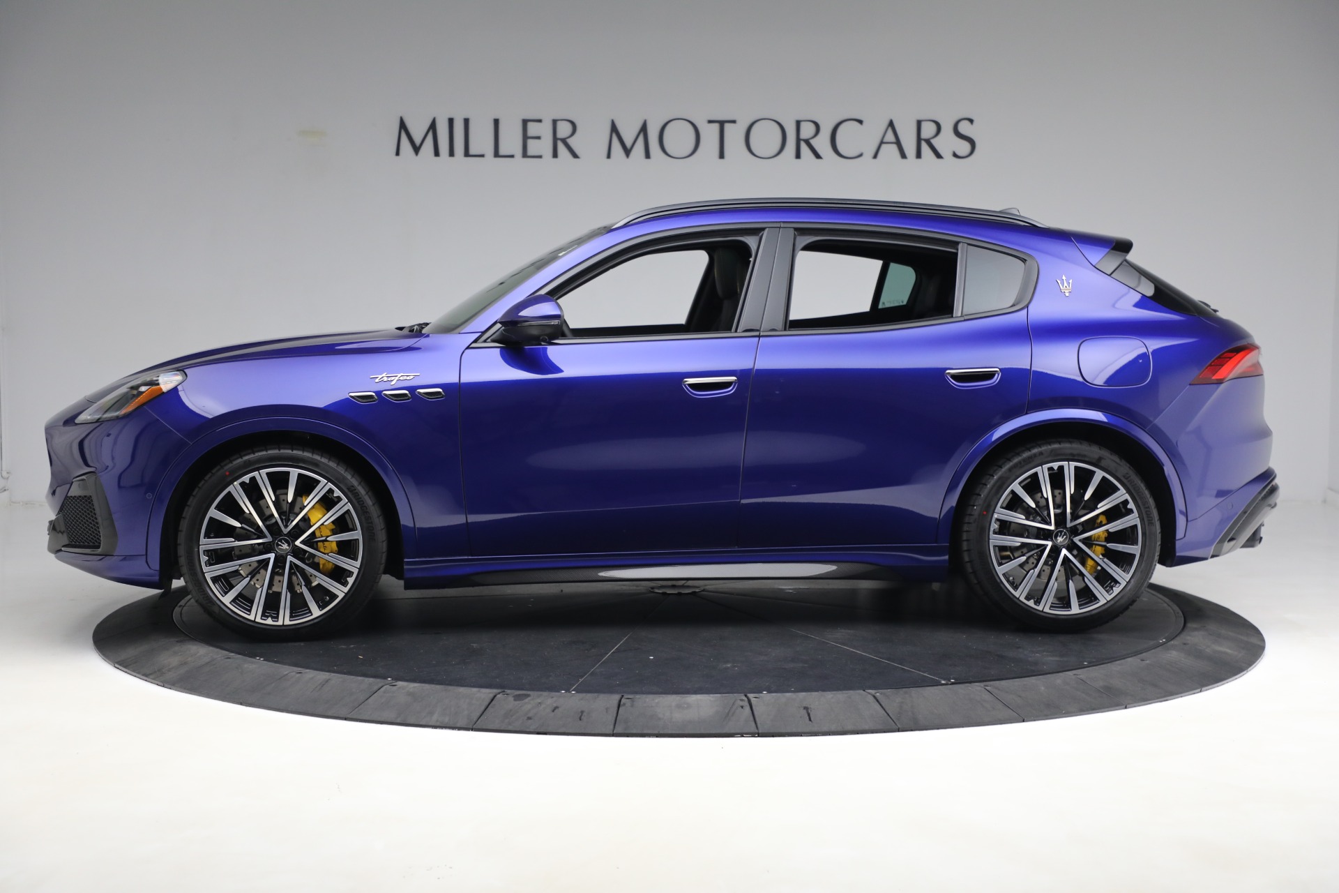 New-2023-Maserati-Grecale-Trofeo