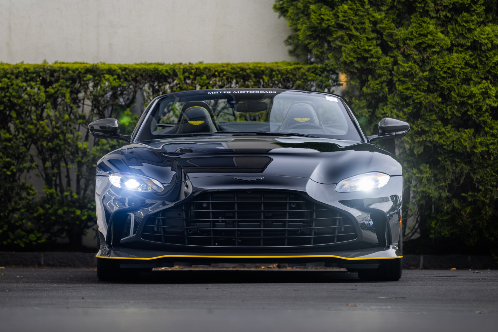 Used-2023-Aston-Martin-Vantage-V12