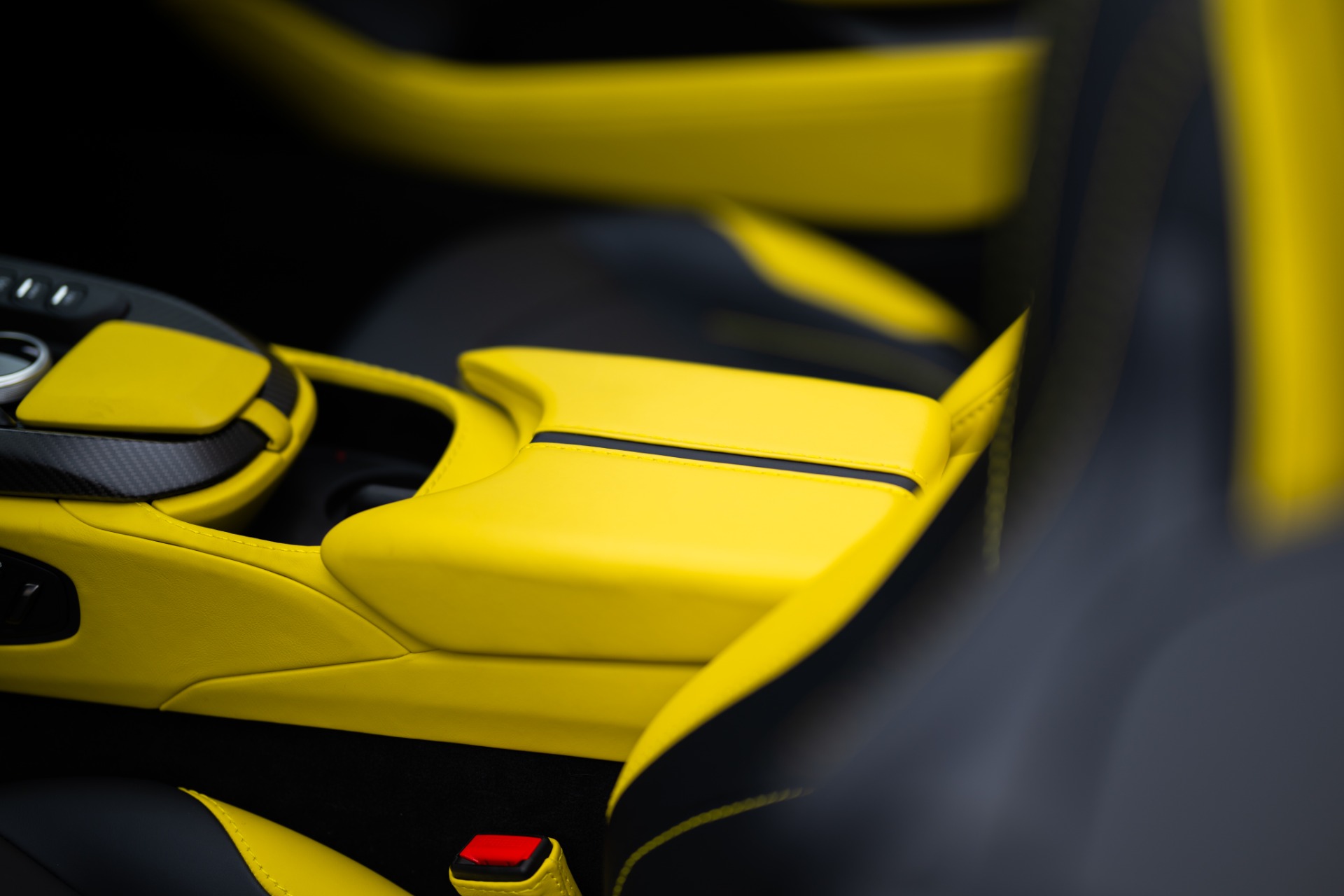 Used-2023-Aston-Martin-Vantage-V12