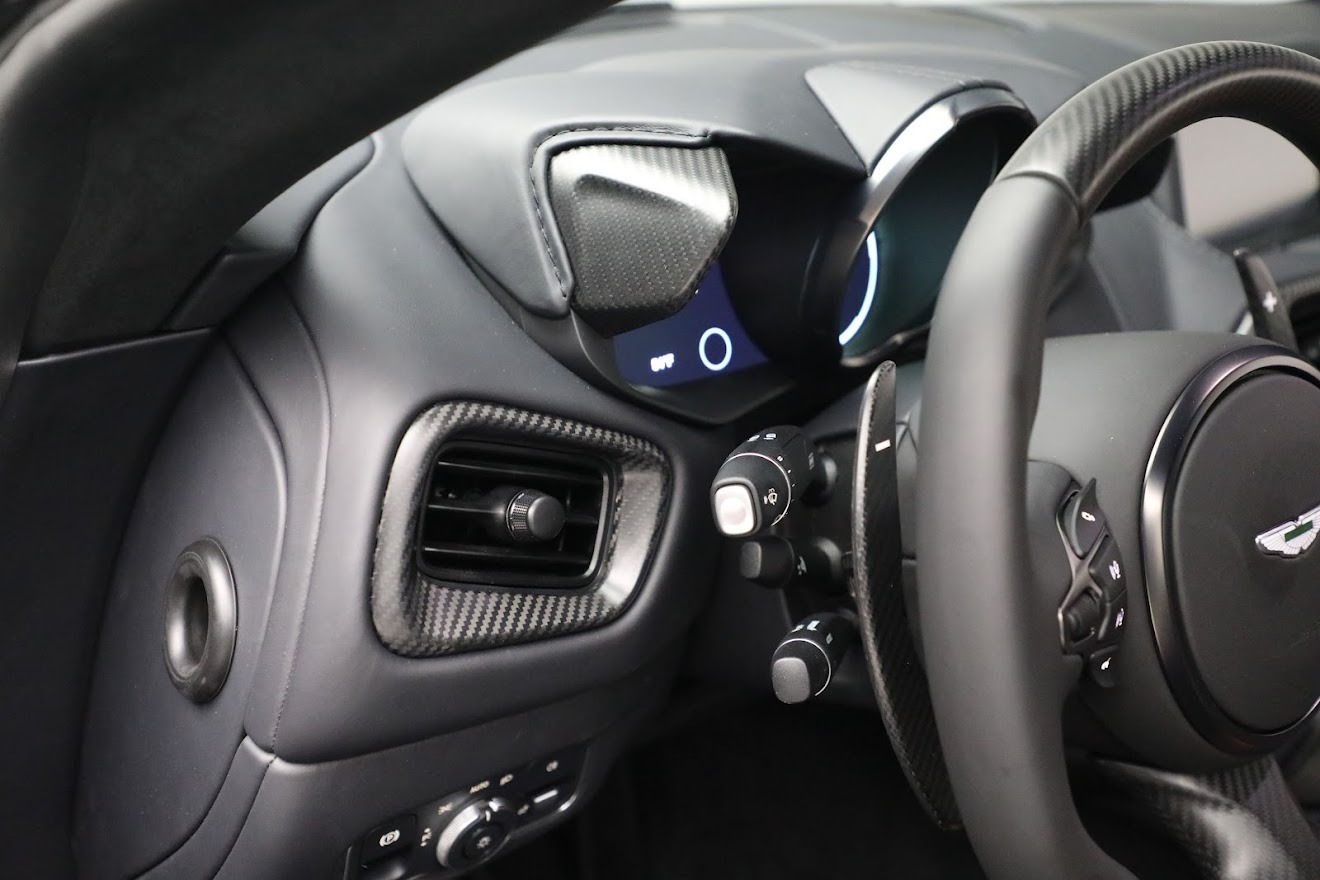 Used-2023-Aston-Martin-Vantage-V12