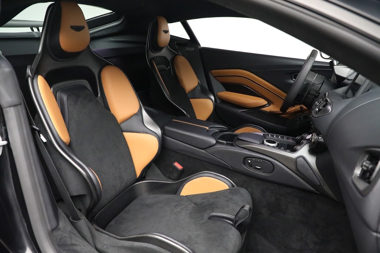 Used-2023-Aston-Martin-Vantage-V12