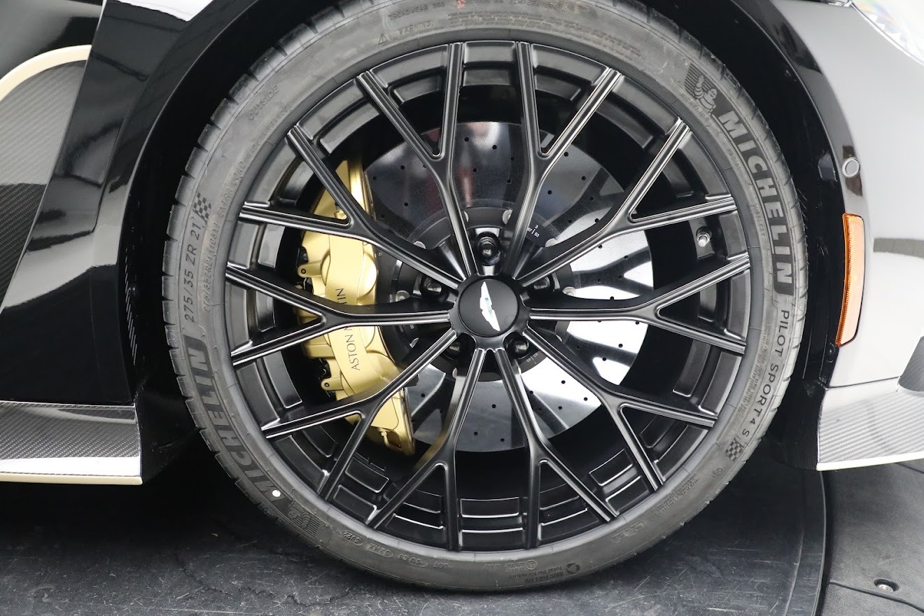 Used-2023-Aston-Martin-Vantage-V12