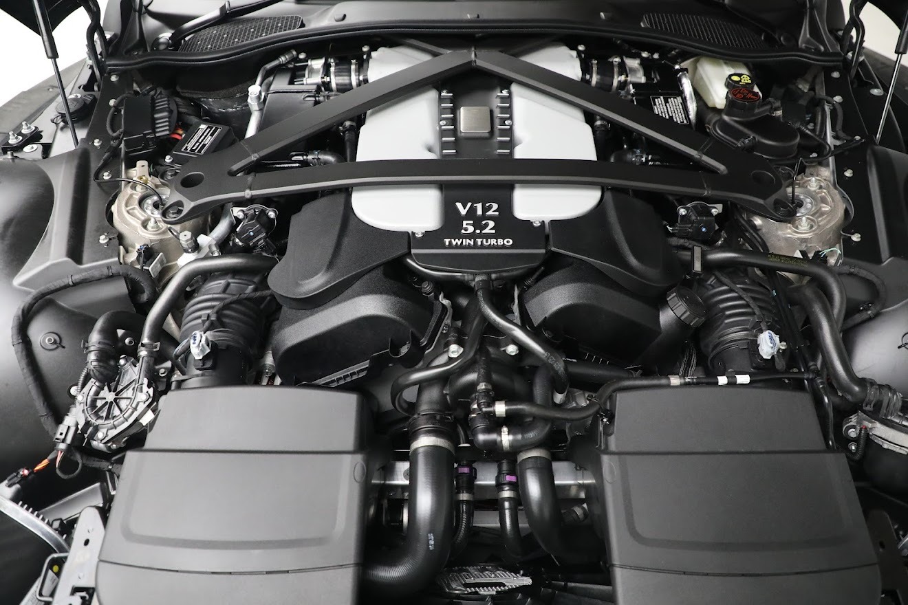 Used-2023-Aston-Martin-Vantage-V12