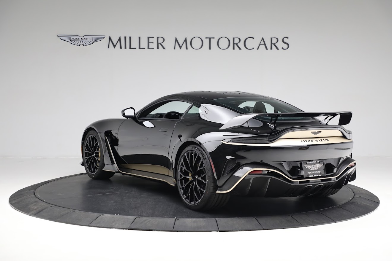 Used-2023-Aston-Martin-Vantage-V12