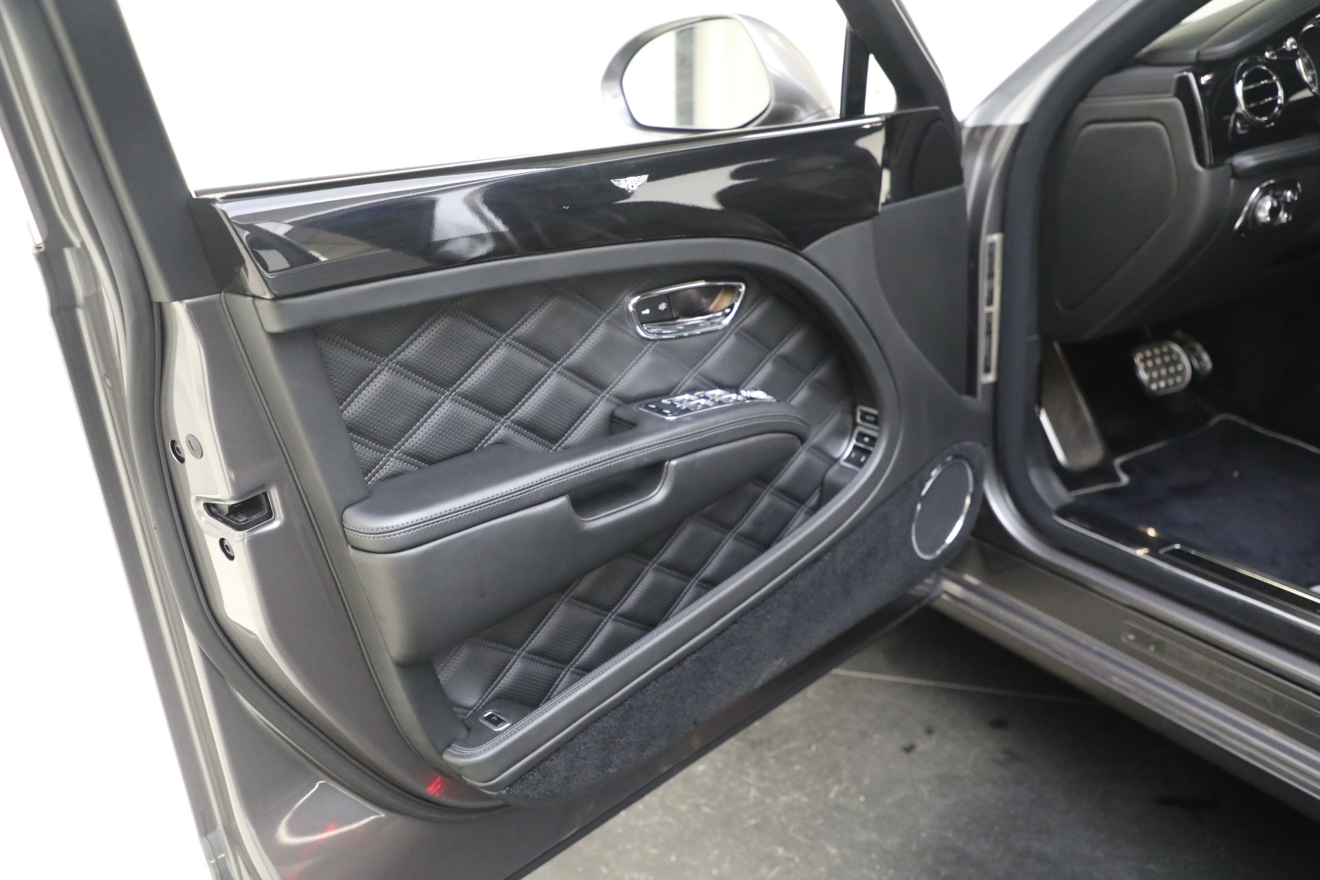 Used-2013-Bentley-Mulsanne-Mulliner