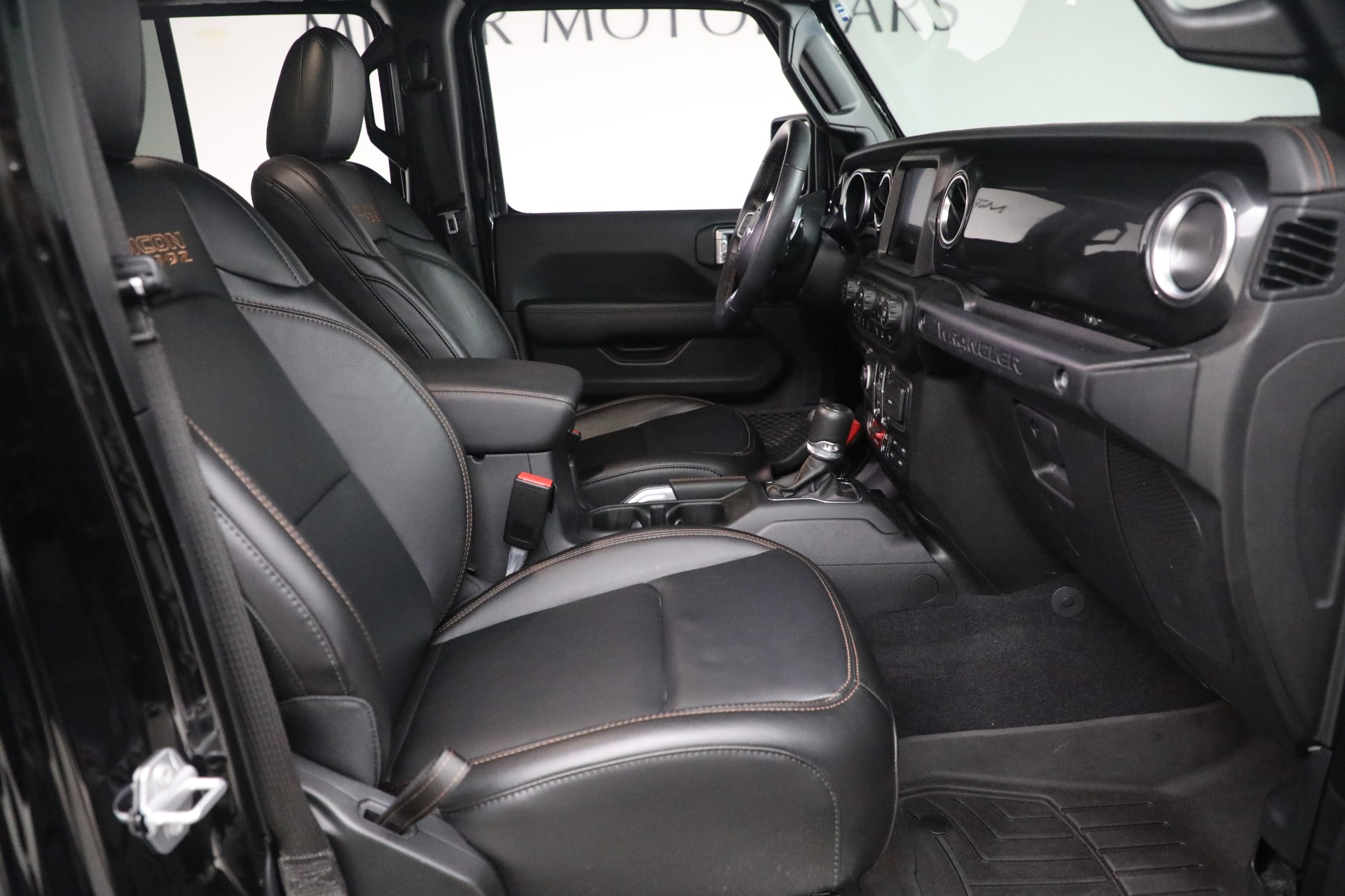 Used-2021-Jeep-Wrangler-Unlimited-Rubicon-392