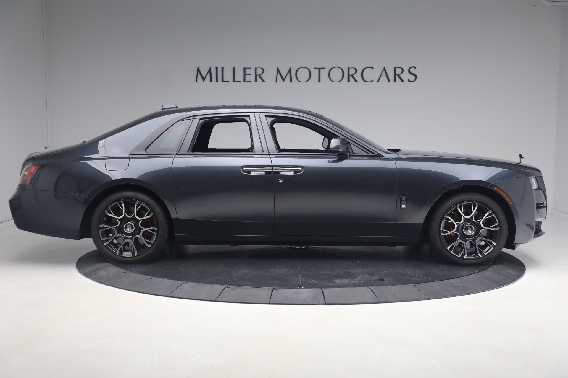 Used-2022-Rolls-Royce-Black-Badge-Ghost