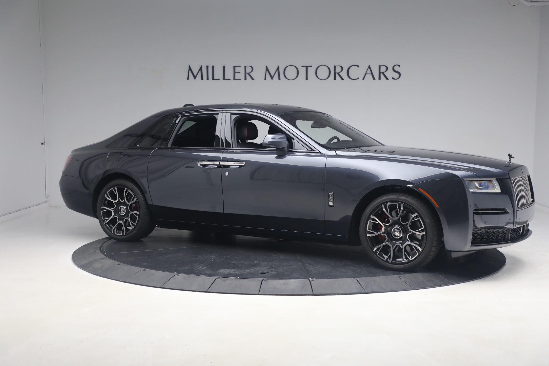 Used-2022-Rolls-Royce-Black-Badge-Ghost