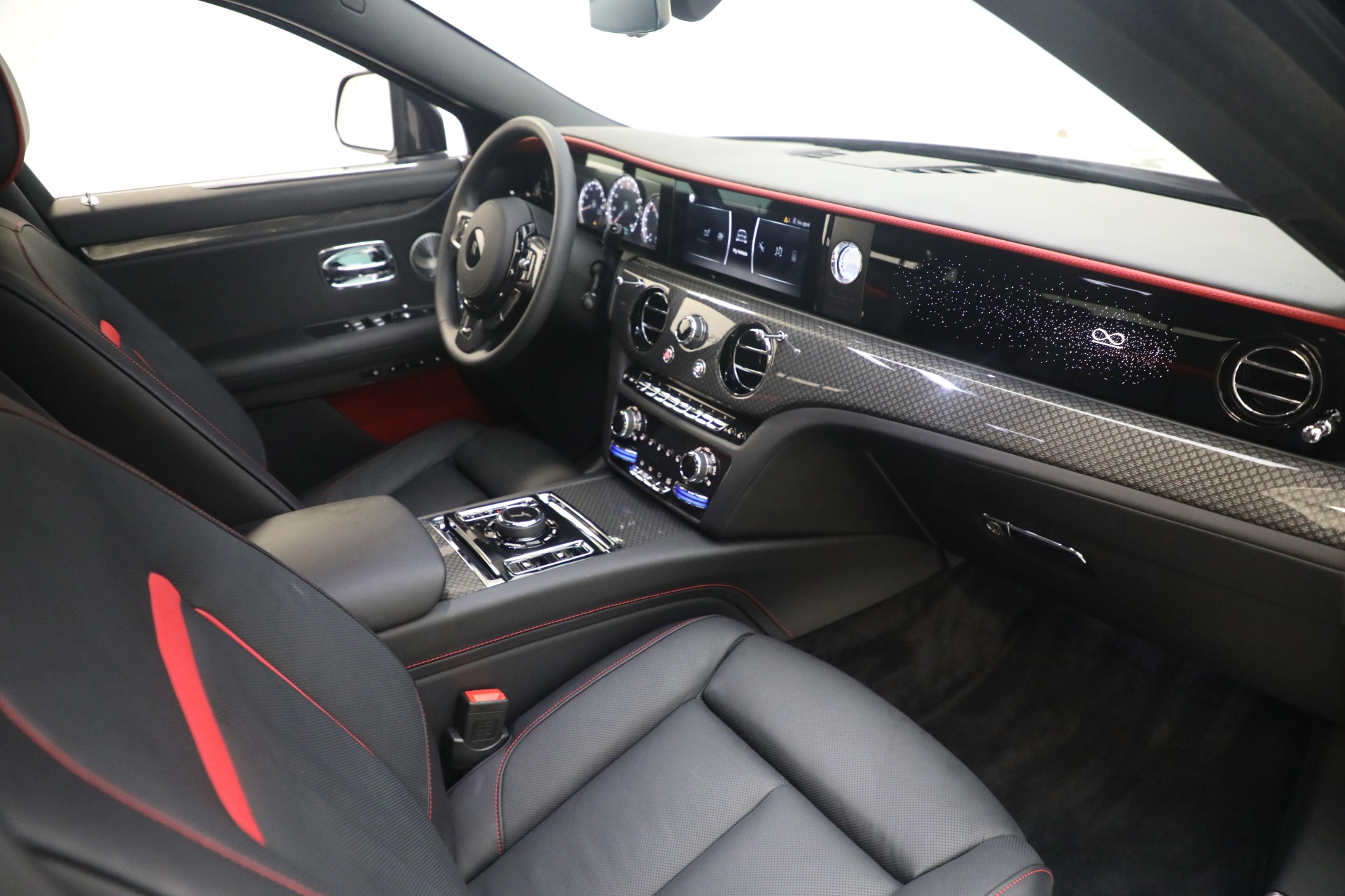 Used-2022-Rolls-Royce-Black-Badge-Ghost