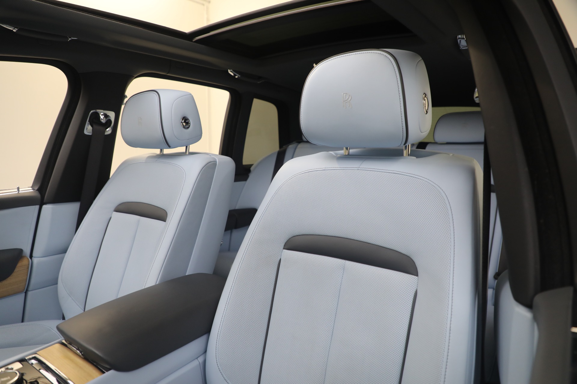 Used-2019-Rolls-Royce-Cullinan