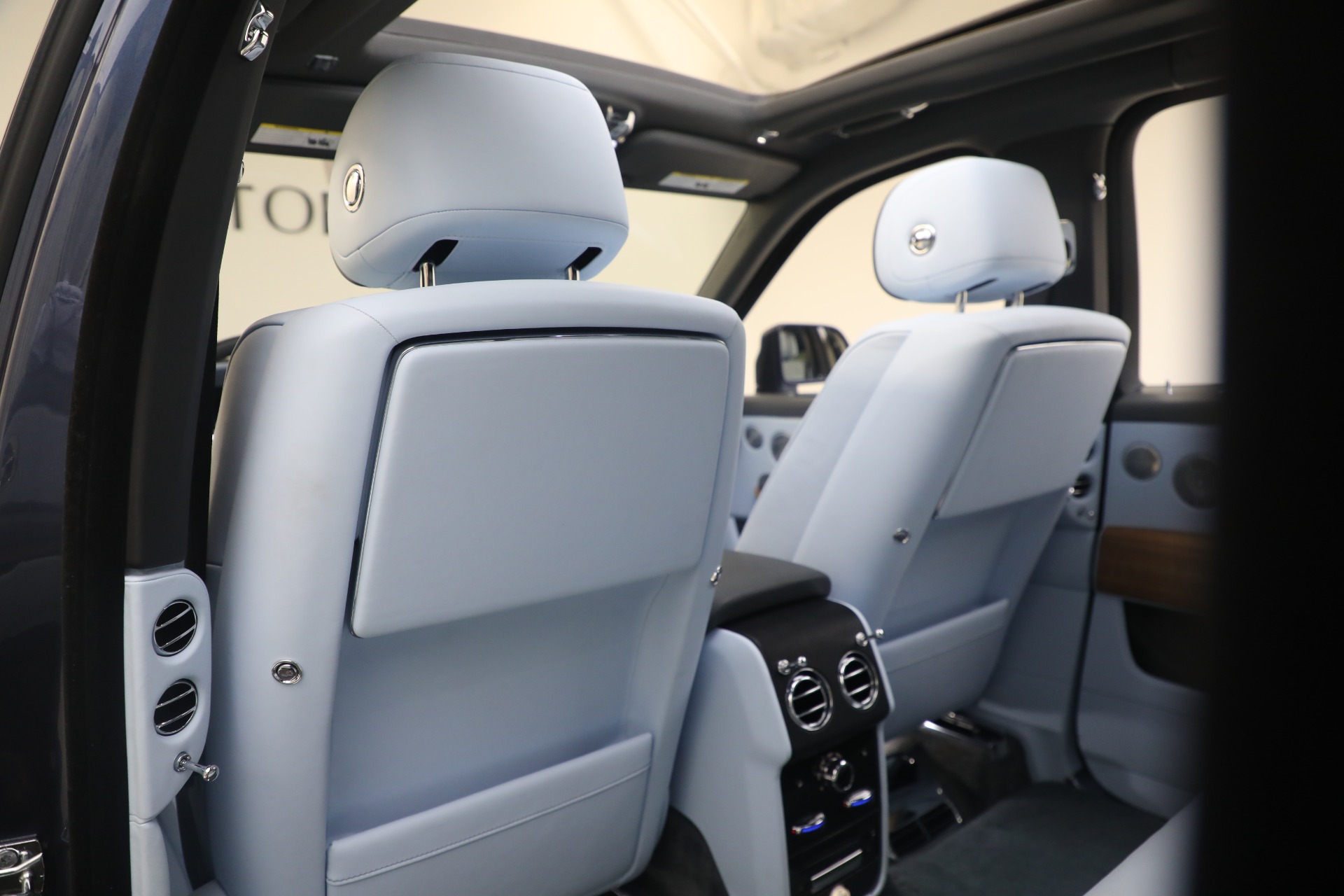 Used-2019-Rolls-Royce-Cullinan