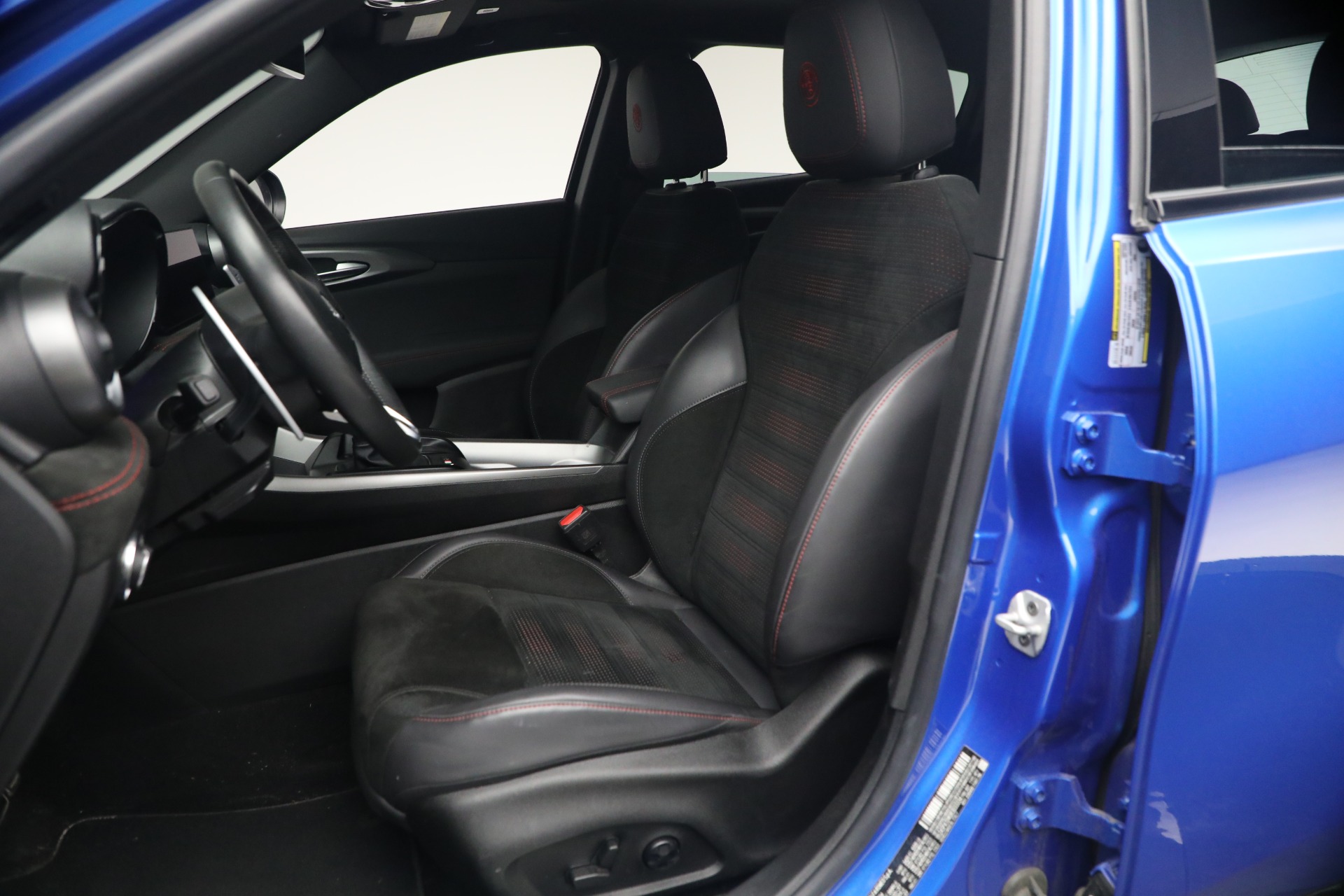 Used-2024-Alfa-Romeo-Tonale-Veloce