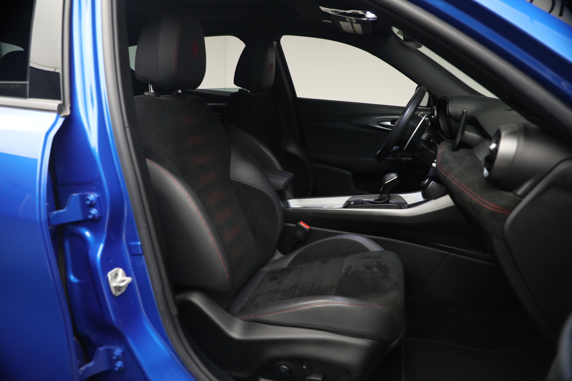 Used-2024-Alfa-Romeo-Tonale-Veloce