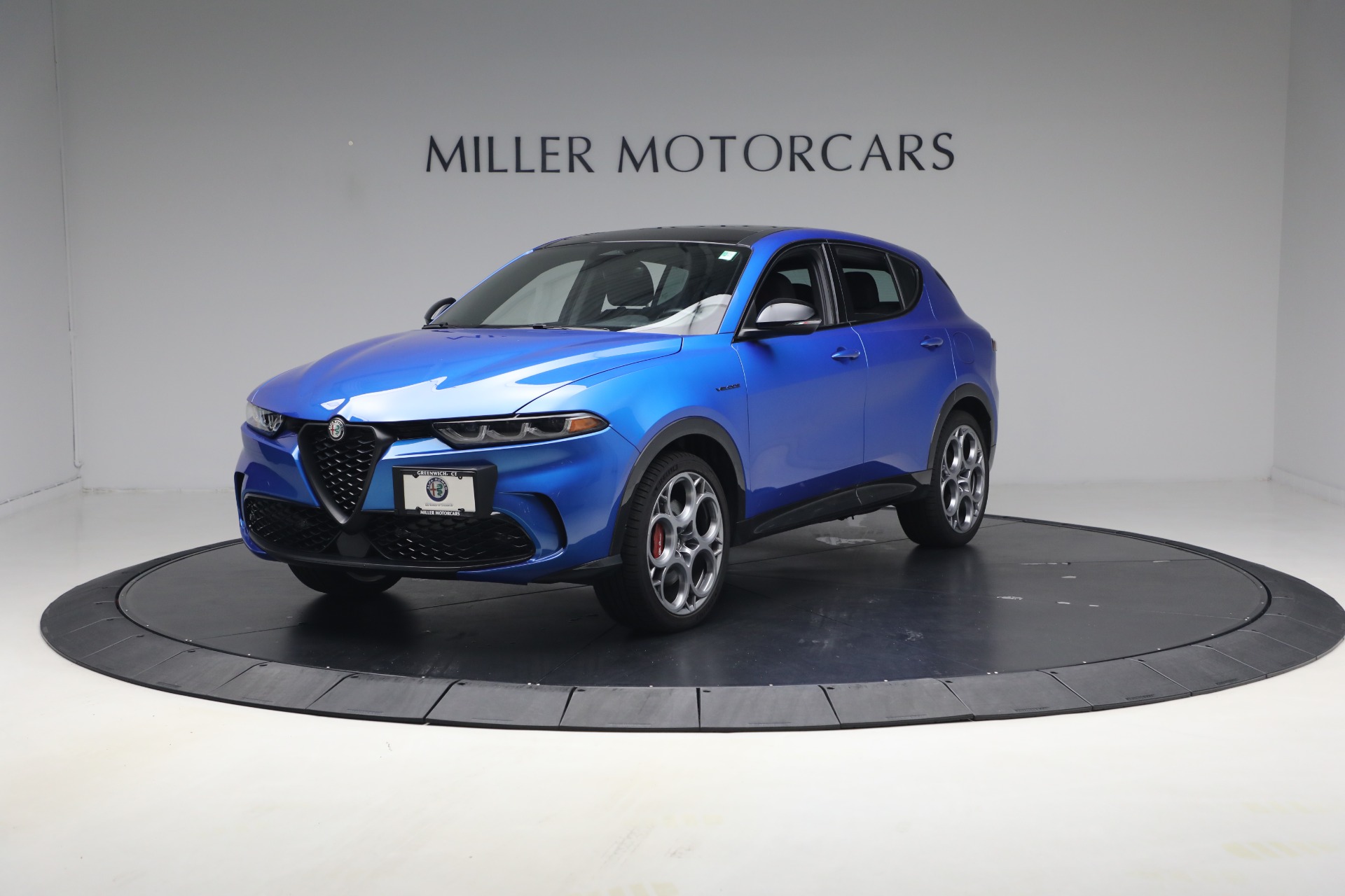 Used-2024-Alfa-Romeo-Tonale-Veloce