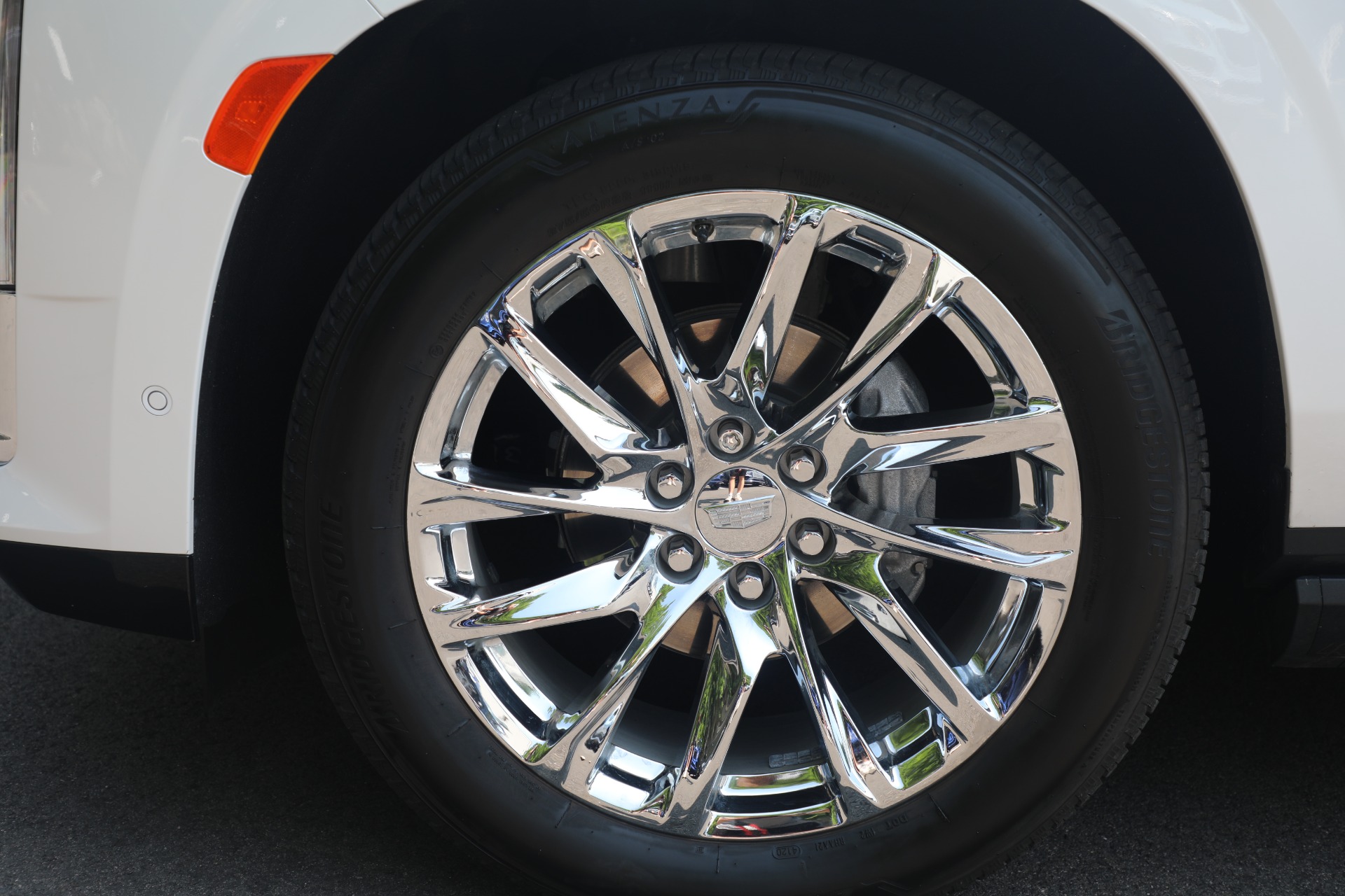 Used-2021-Cadillac-Escalade-ESV-Premium-Luxury-Platinum