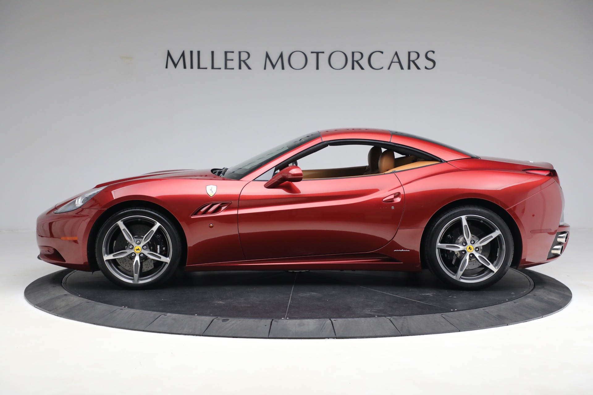 Used-2014-Ferrari-California