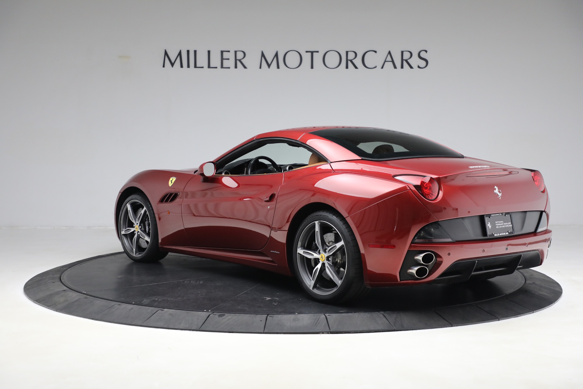 Used-2014-Ferrari-California