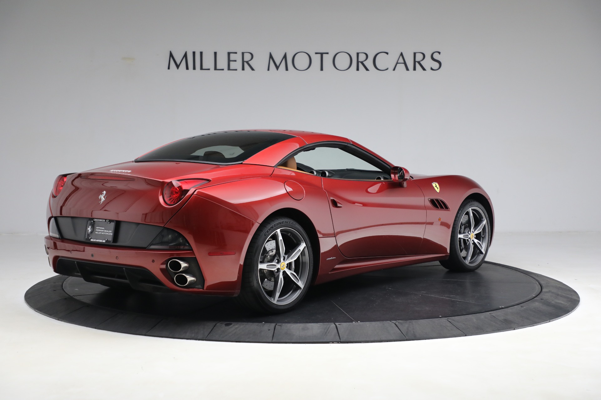 Used-2014-Ferrari-California