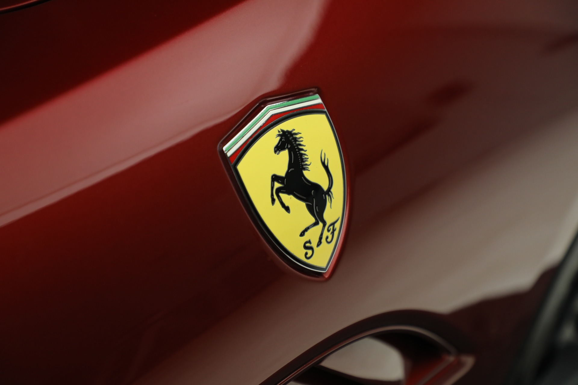 Used-2014-Ferrari-California
