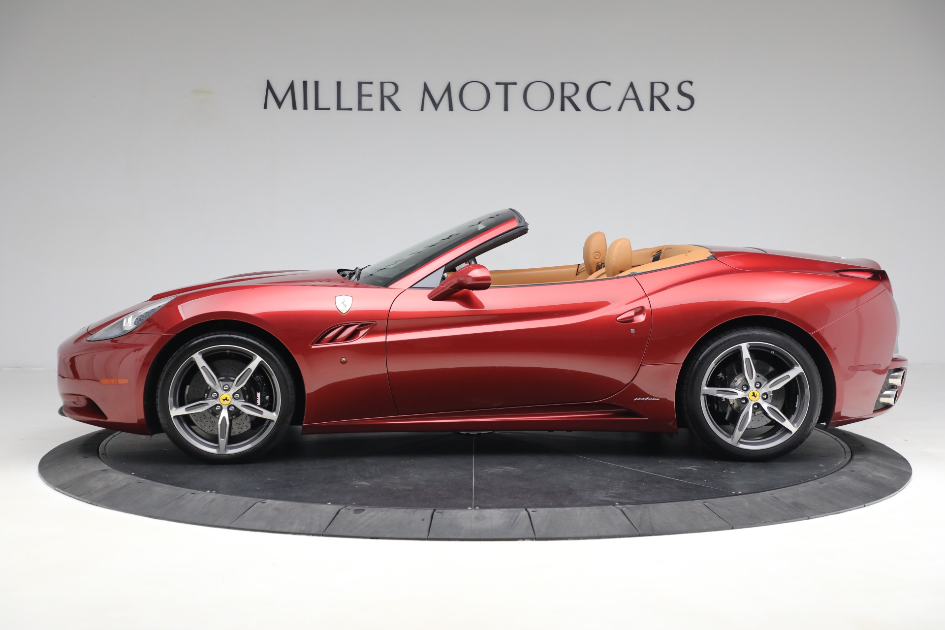 Used-2014-Ferrari-California