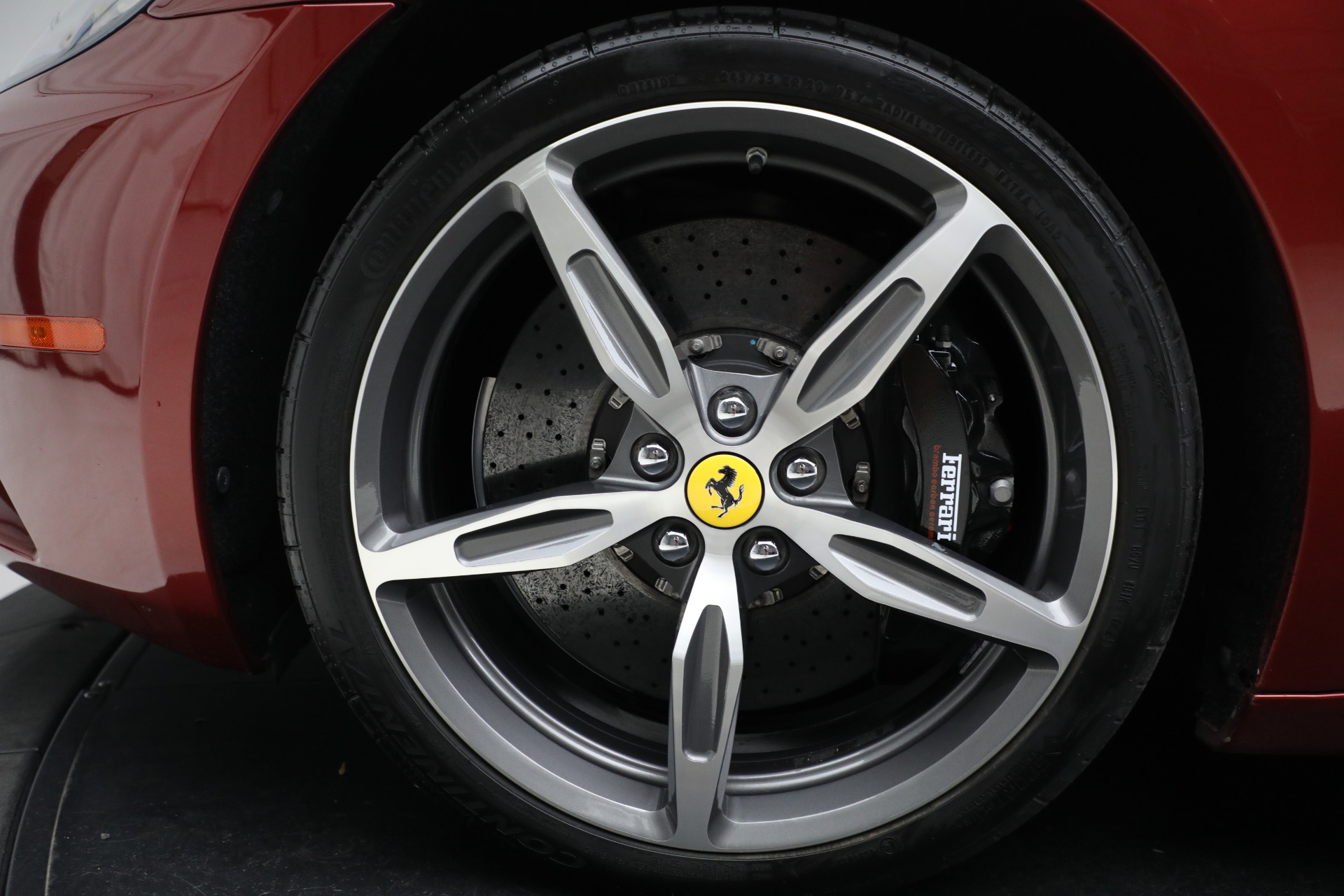 Used-2014-Ferrari-California