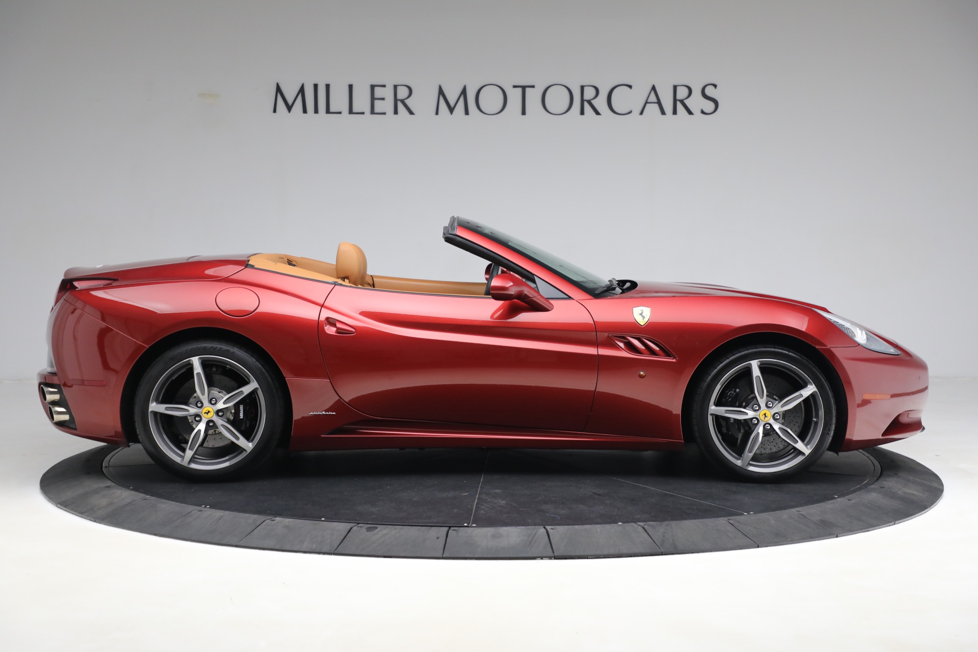 Used-2014-Ferrari-California