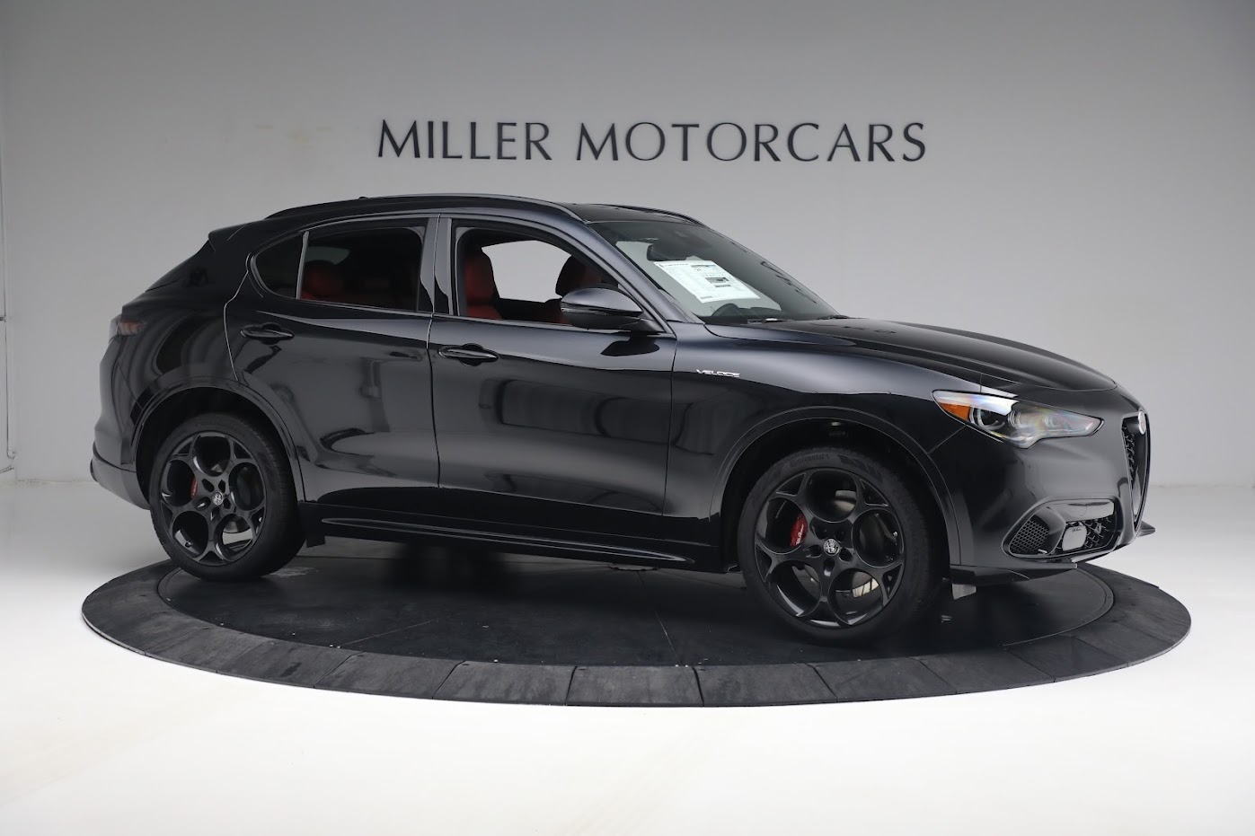 New-2024-Alfa-Romeo-Stelvio-Veloce