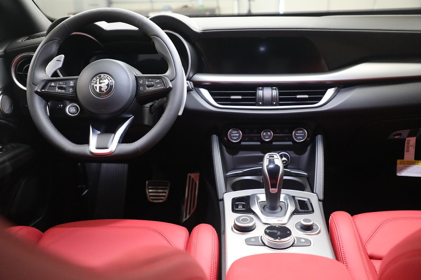 New-2024-Alfa-Romeo-Stelvio-Veloce