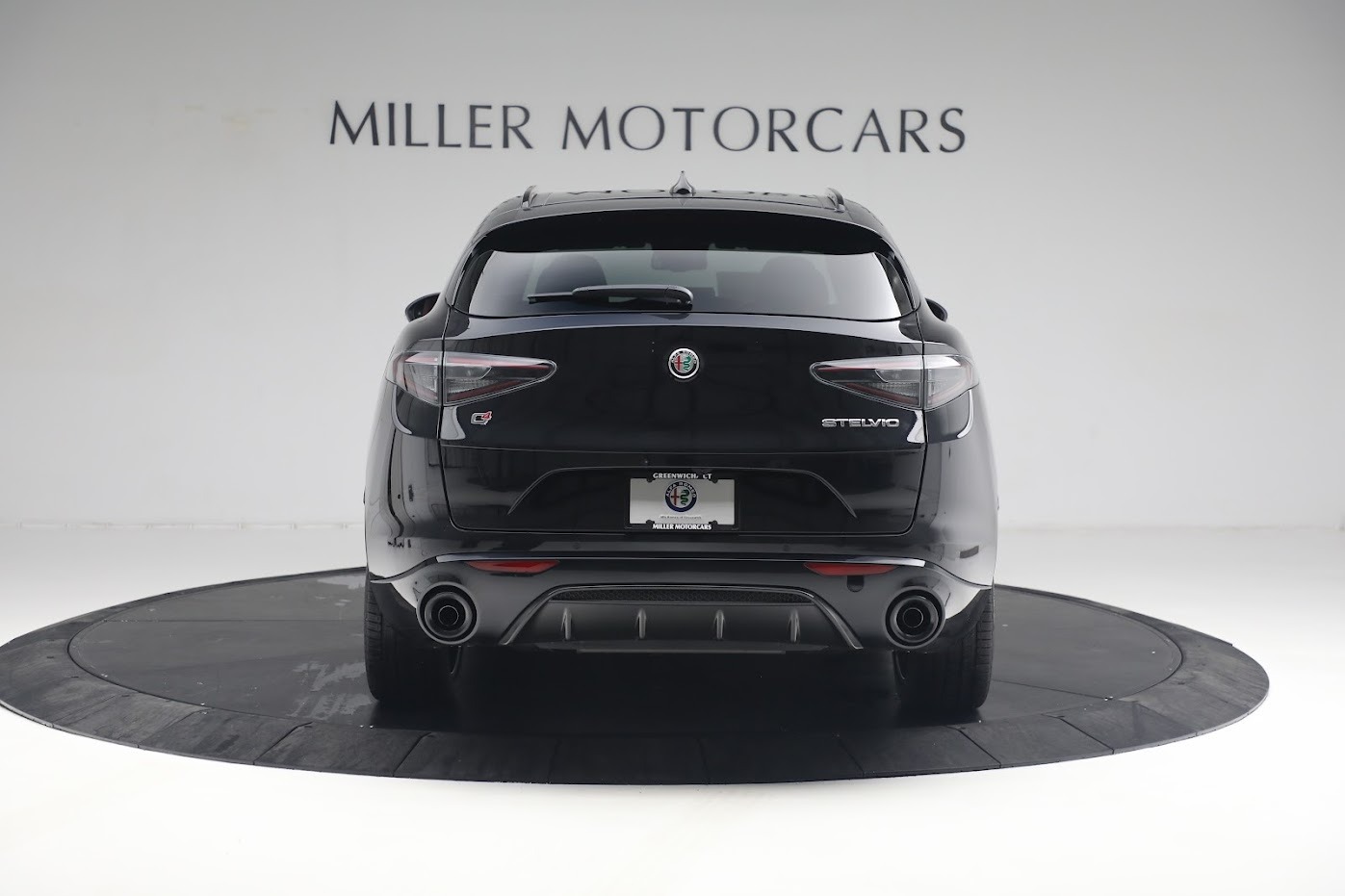 New-2024-Alfa-Romeo-Stelvio-Veloce
