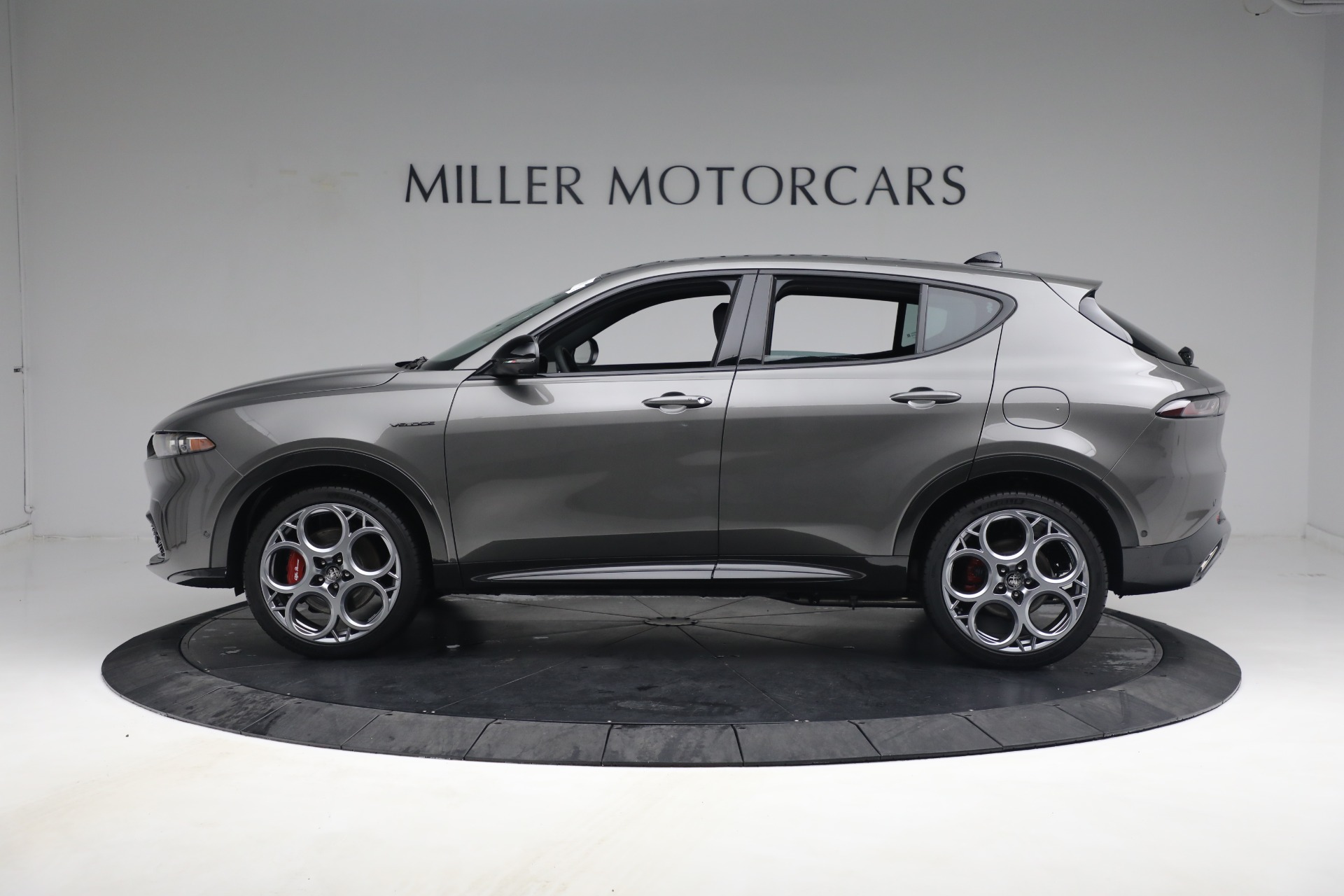 Used-2024-Alfa-Romeo-Tonale-Veloce