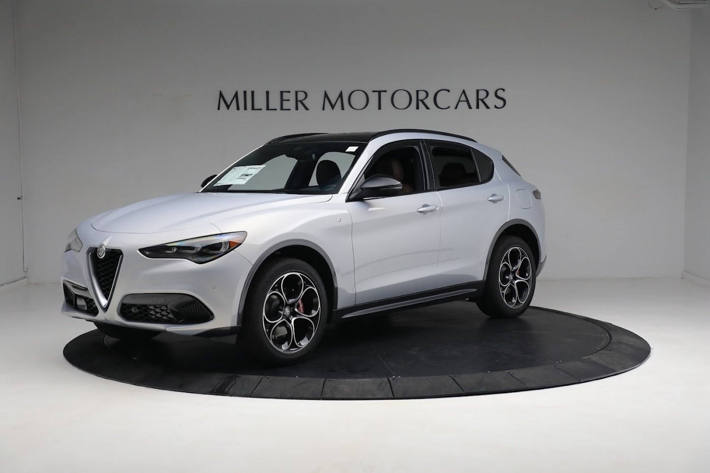 New-2024-Alfa-Romeo-Stelvio-Ti