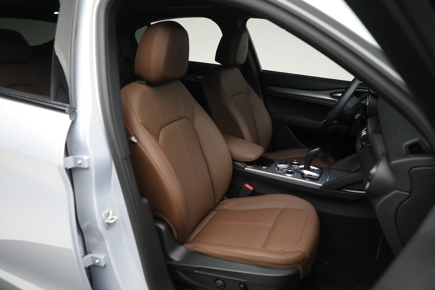 New-2024-Alfa-Romeo-Stelvio-Ti