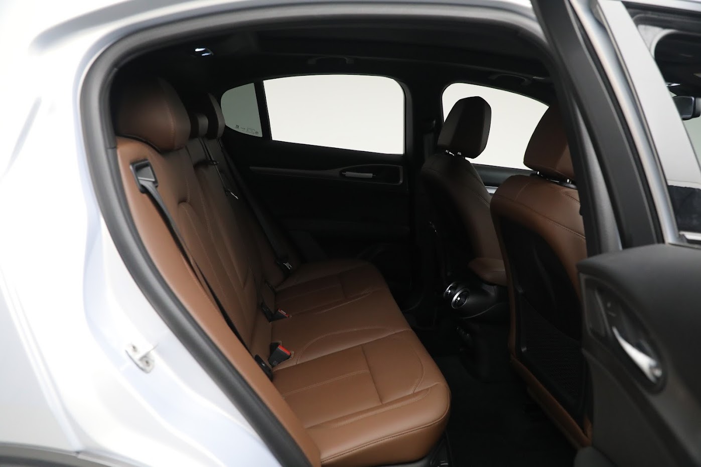 New-2024-Alfa-Romeo-Stelvio-Ti