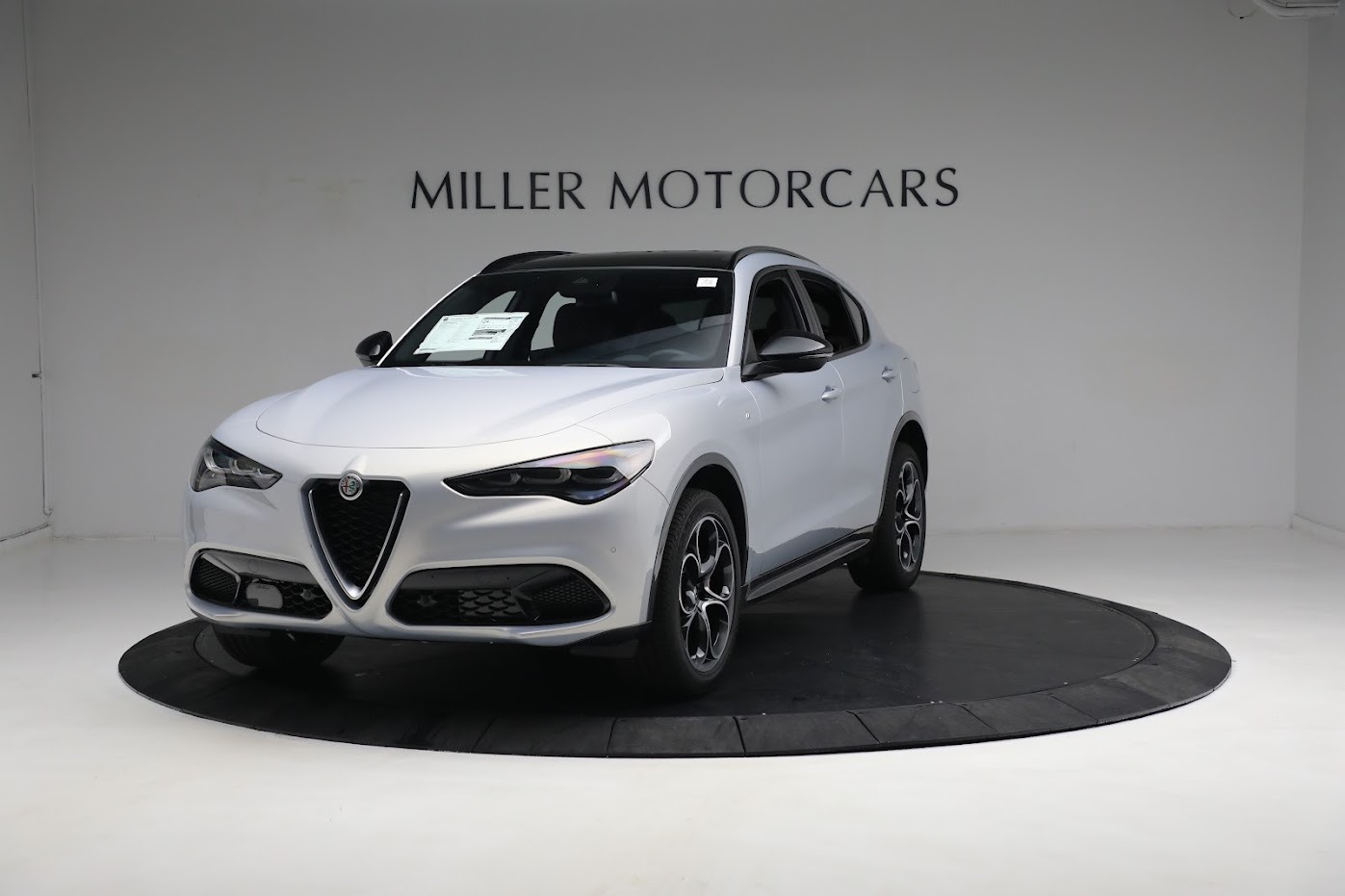 New-2024-Alfa-Romeo-Stelvio-Ti