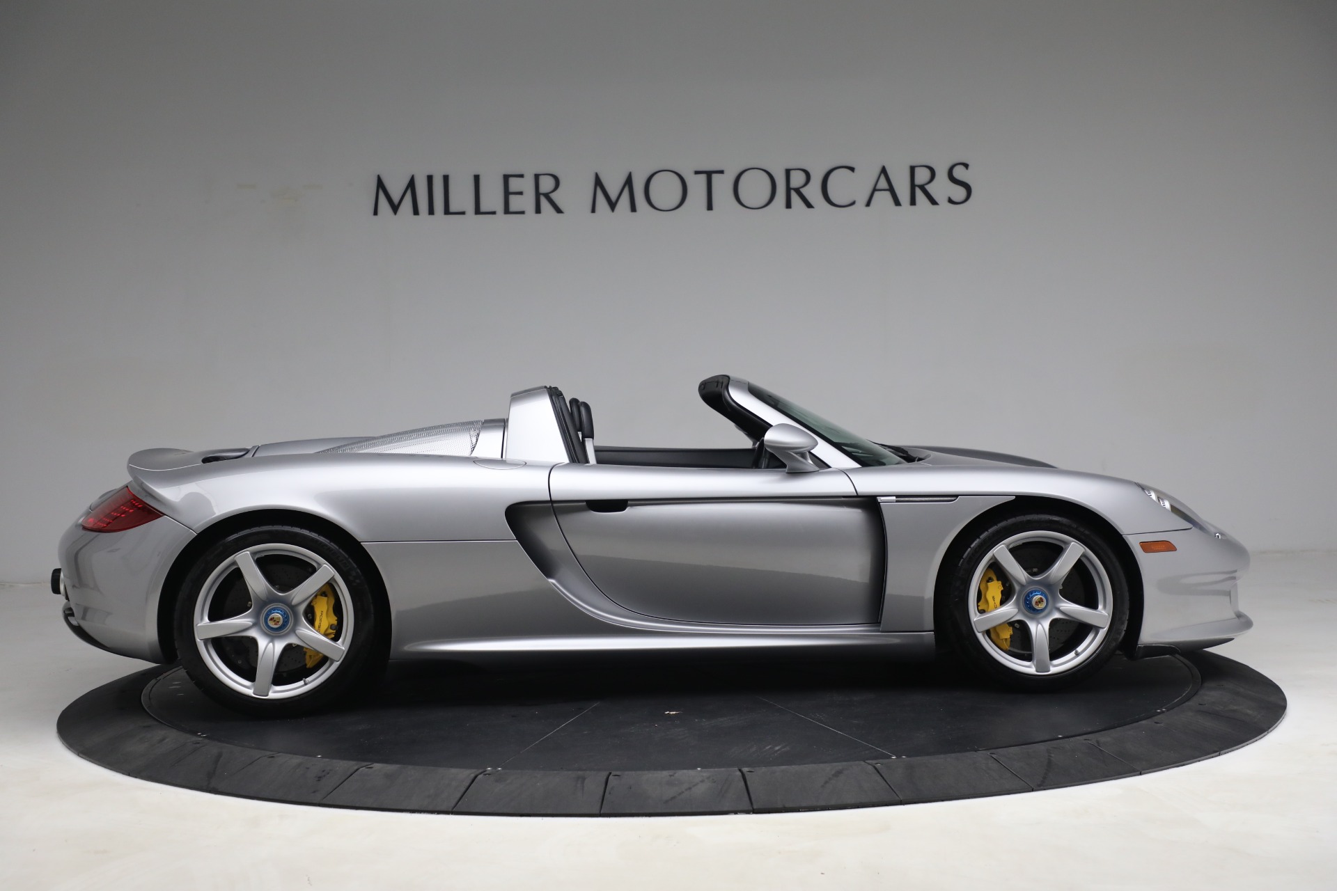Used-2005-Porsche-Carrera-GT